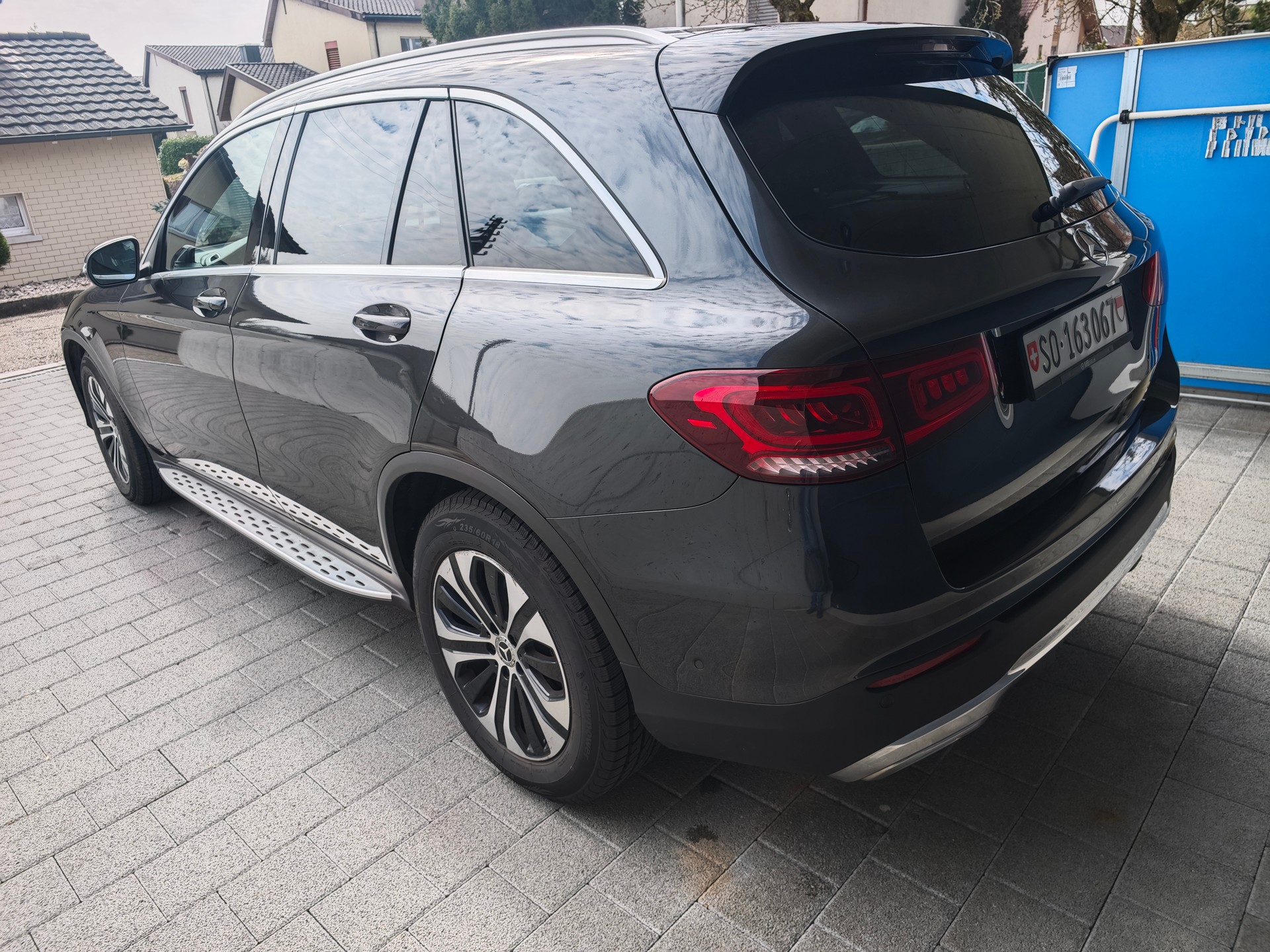 MERCEDES-BENZ GLC 220 d 4Matic 9G-Tronic-image-8