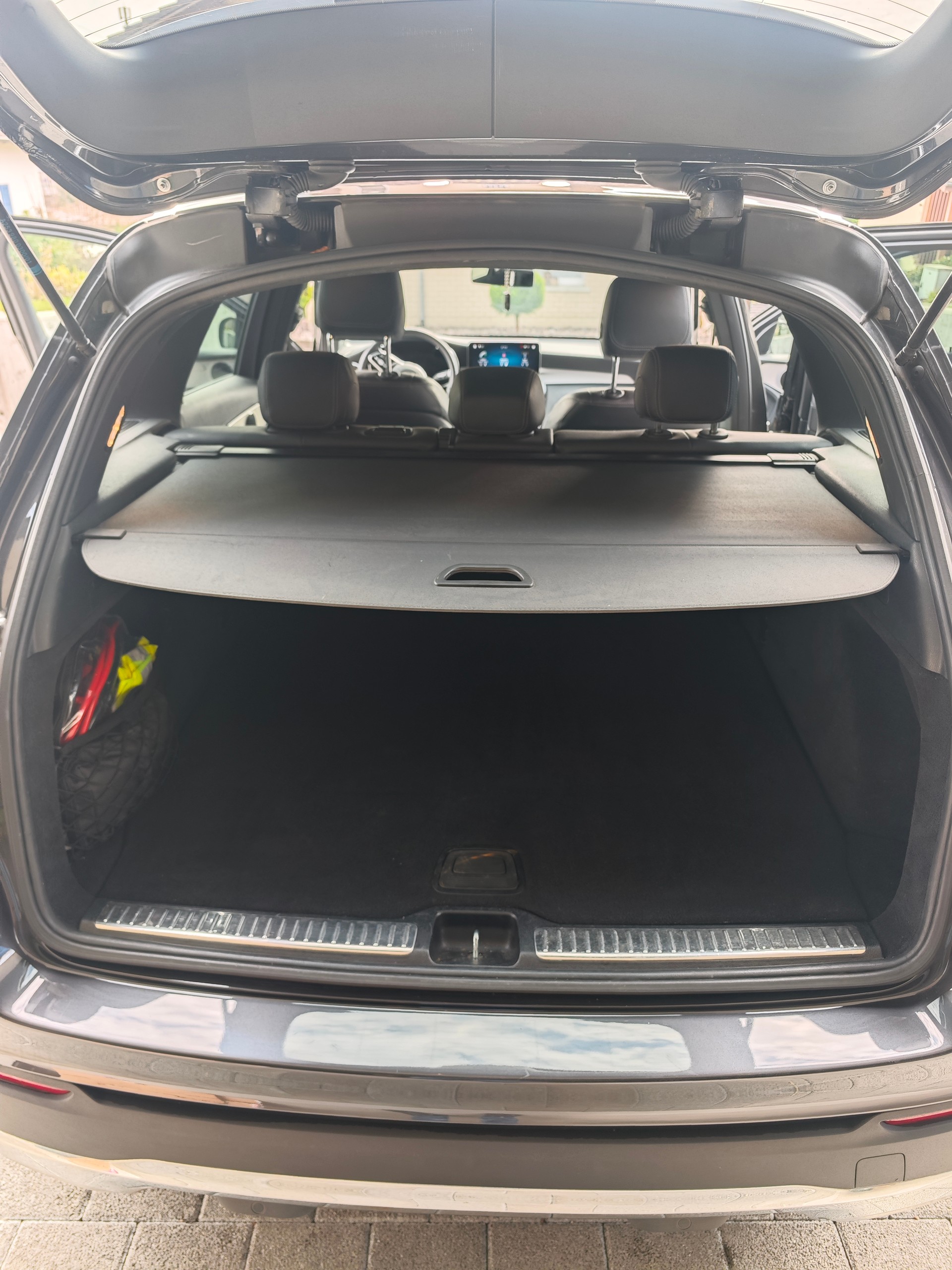 MERCEDES-BENZ GLC 220 d 4Matic 9G-Tronic-image-2