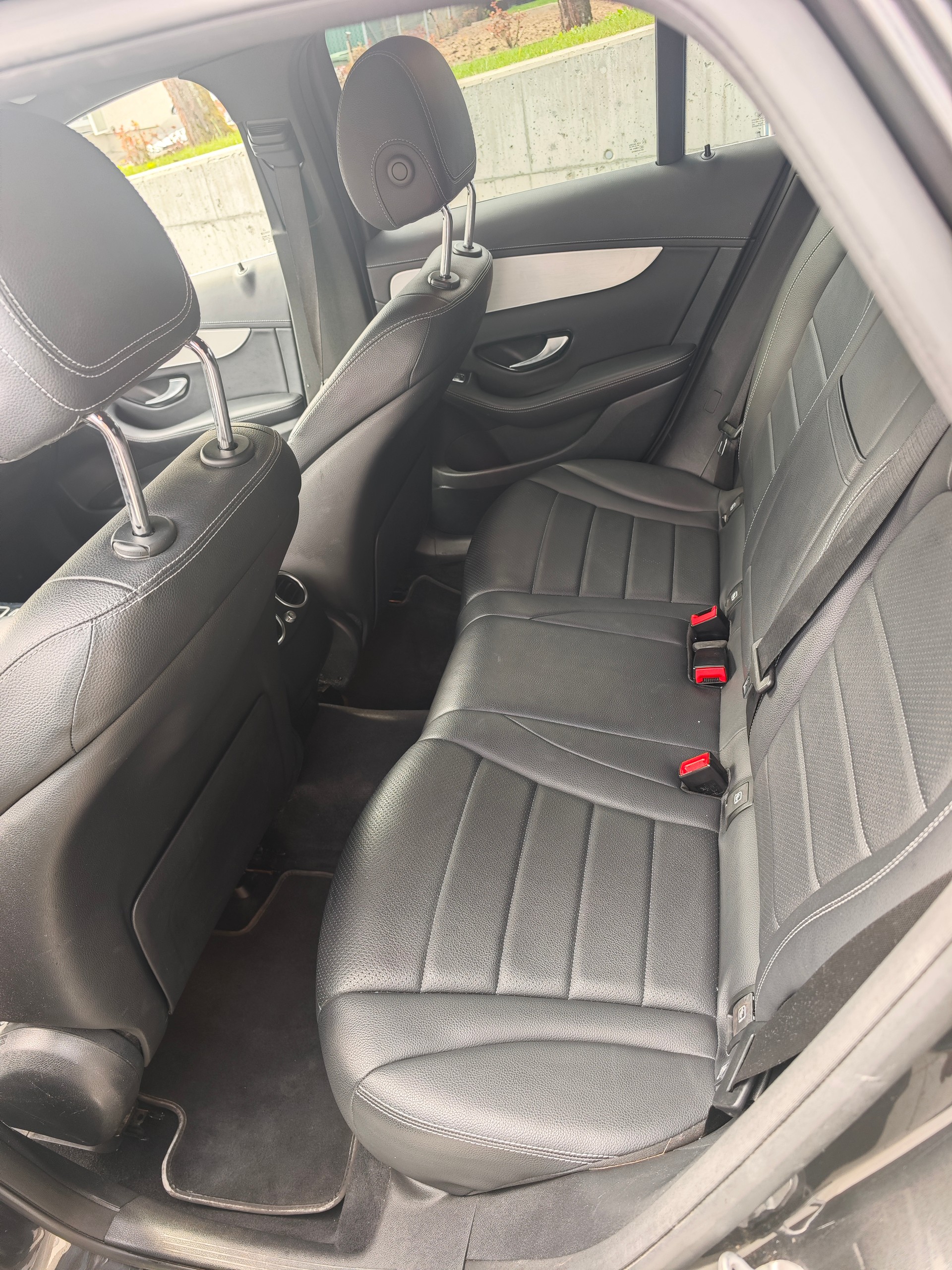 MERCEDES-BENZ GLC 220 d 4Matic 9G-Tronic-image-11