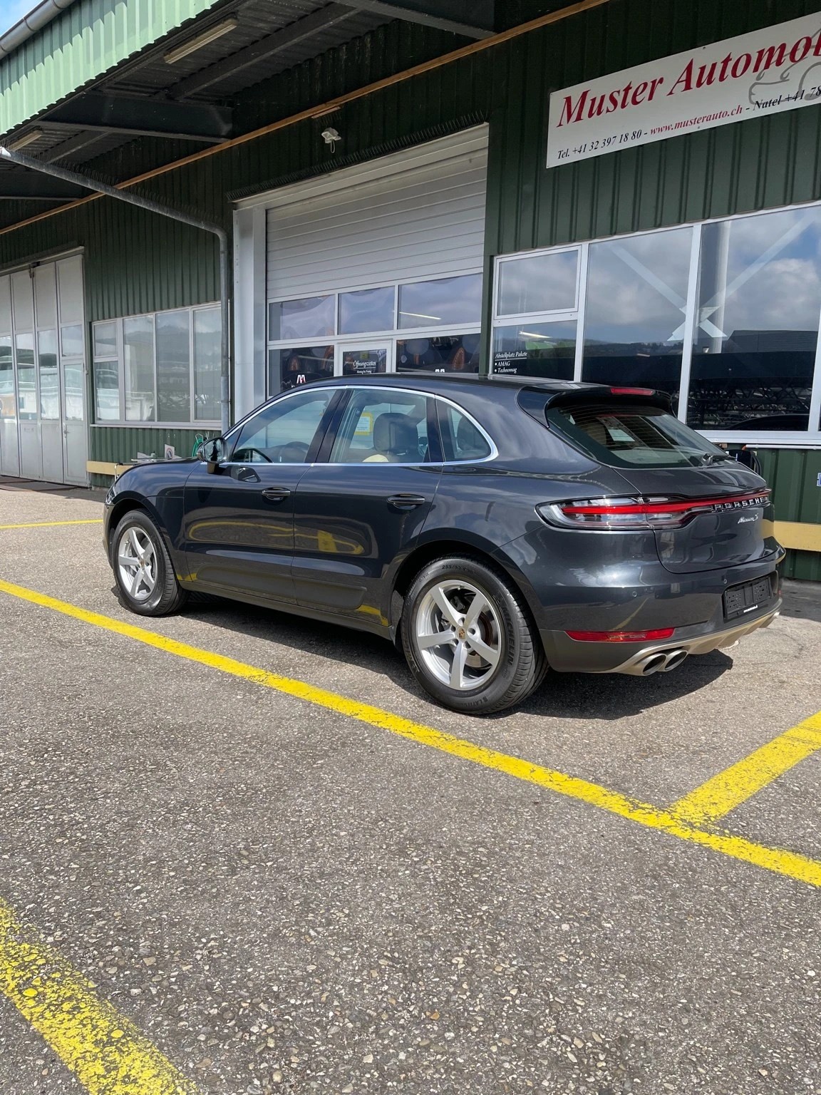 PORSCHE Macan S PDK Automat Allrad 354 PS - CH Auto-showroom-element-2
