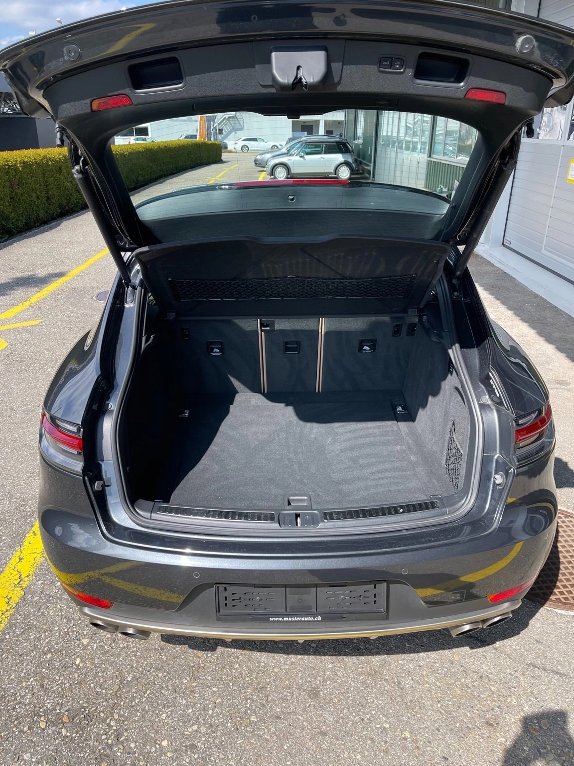 PORSCHE Macan S PDK Automat Allrad 354 PS - CH Auto-image-19