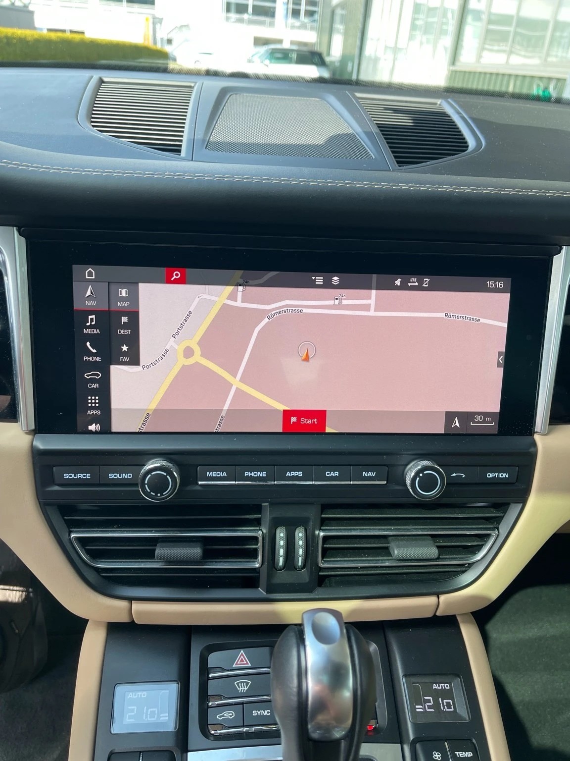 PORSCHE Macan S PDK Automat Allrad 354 PS - CH Auto-image-6