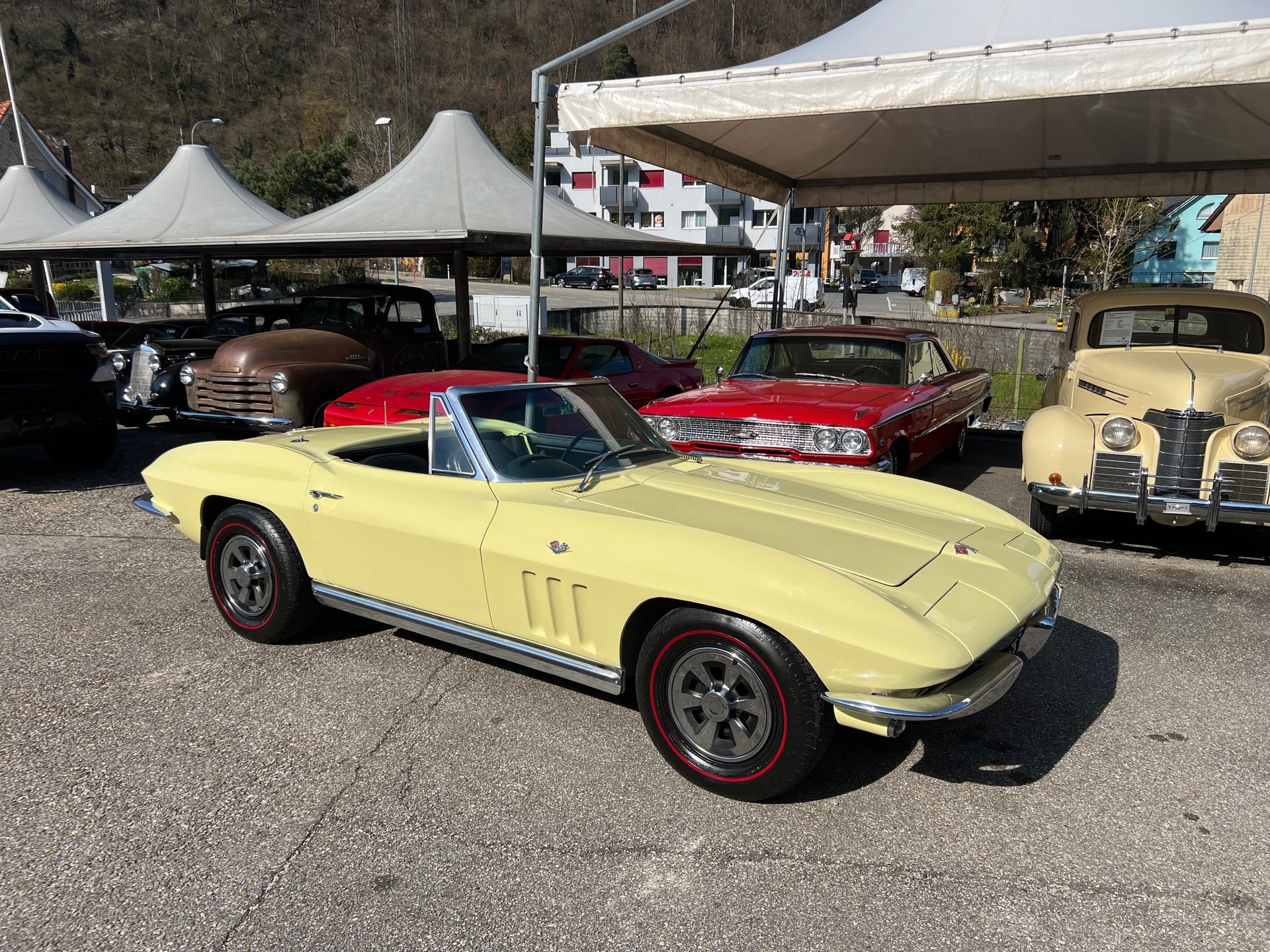 CHEVROLET Corvette C2 Stingray