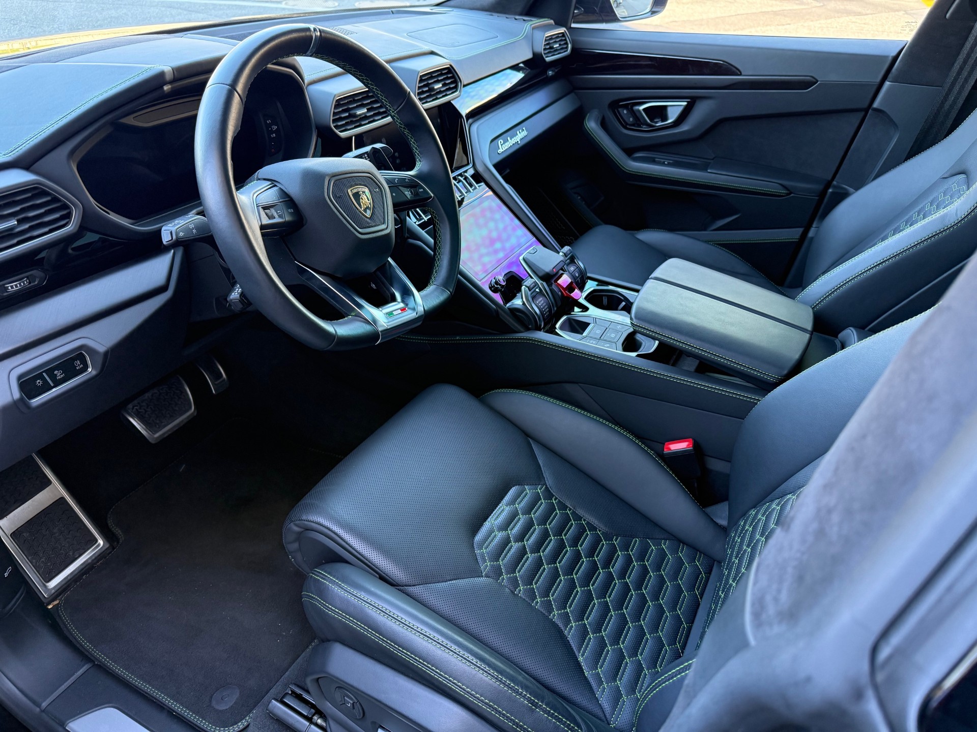 LAMBORGHINI Urus E-Gear-image-7