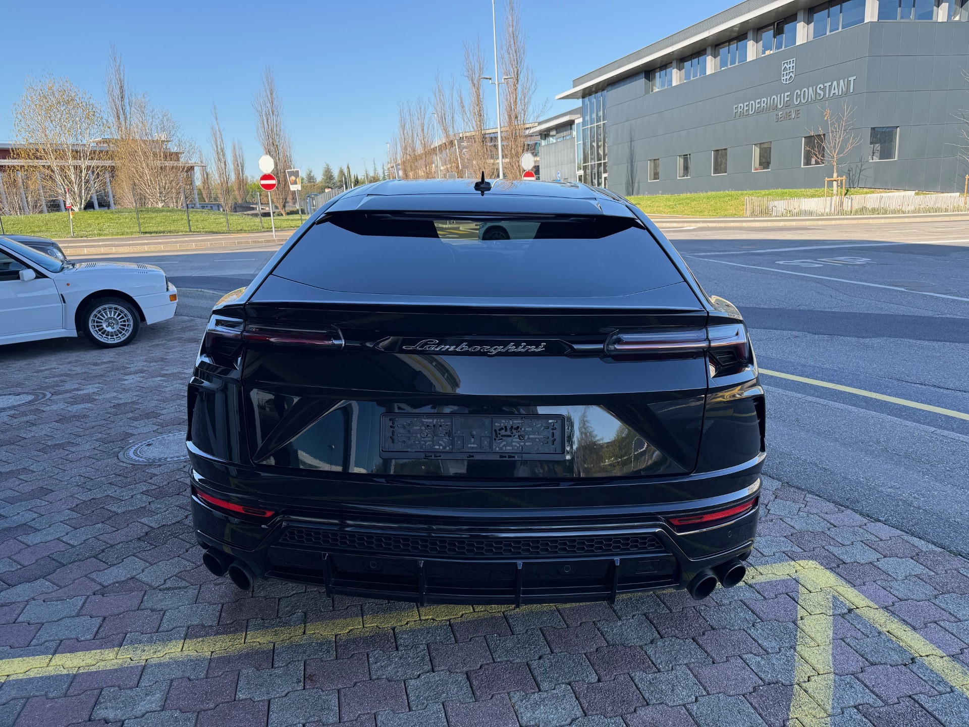 LAMBORGHINI Urus E-Gear-image-6