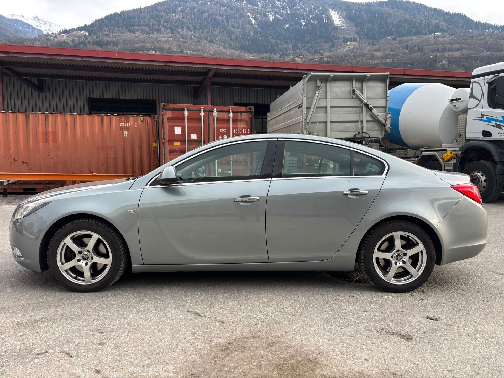 OPEL Insignia 2.0 Turbo Cosmo Automatic-image-10