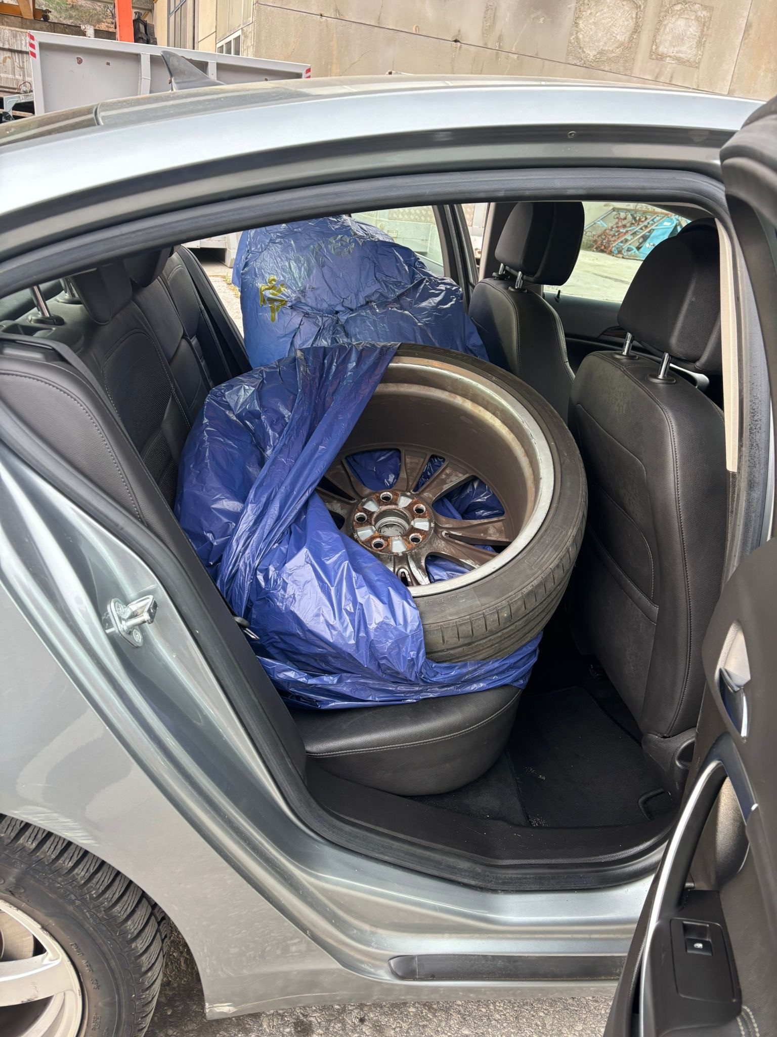 OPEL Insignia 2.0 Turbo Cosmo Automatic-image-7