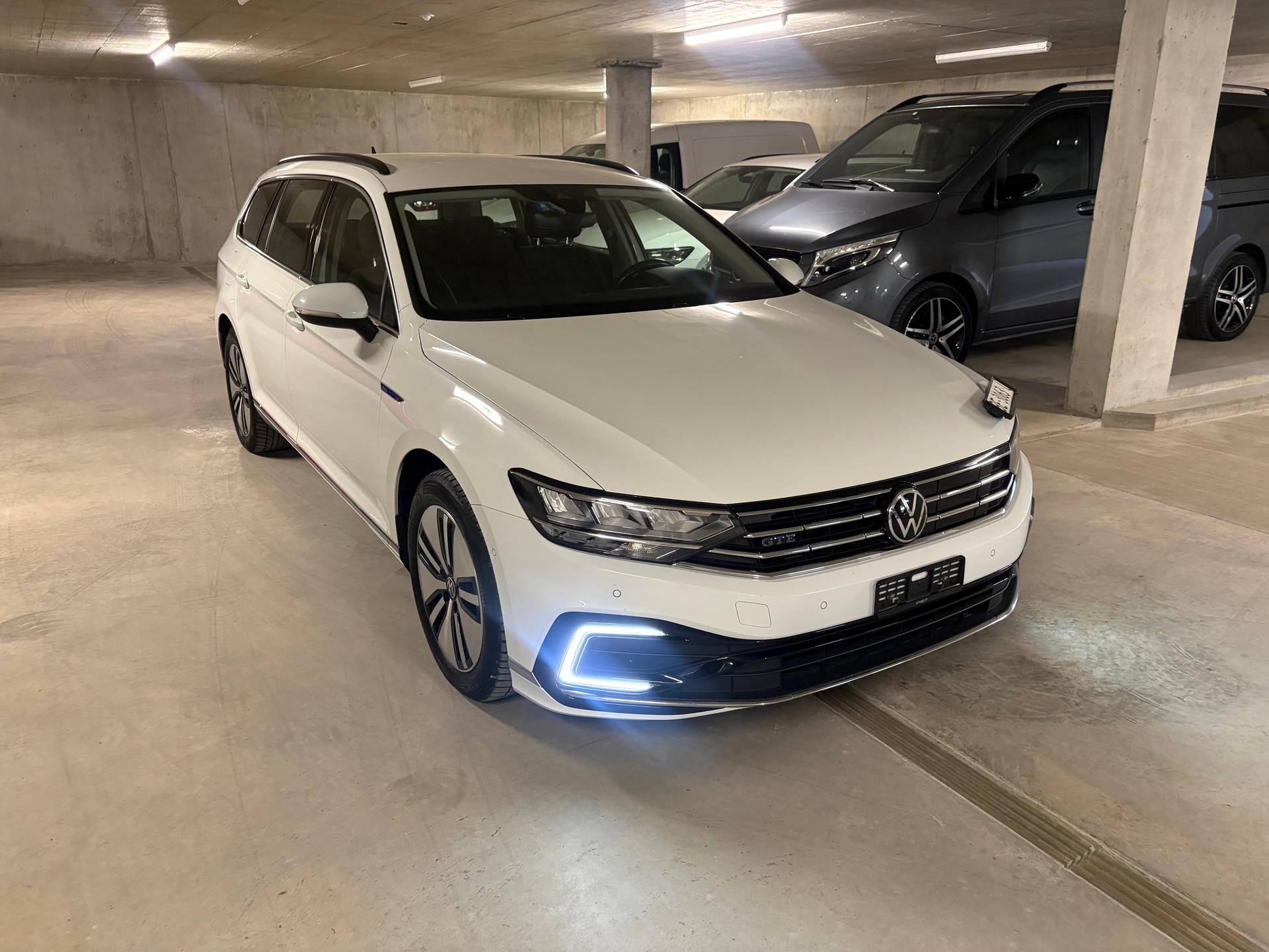 VW Passat Variant 1.4 TSI GTE Hybrid DSG-image-4