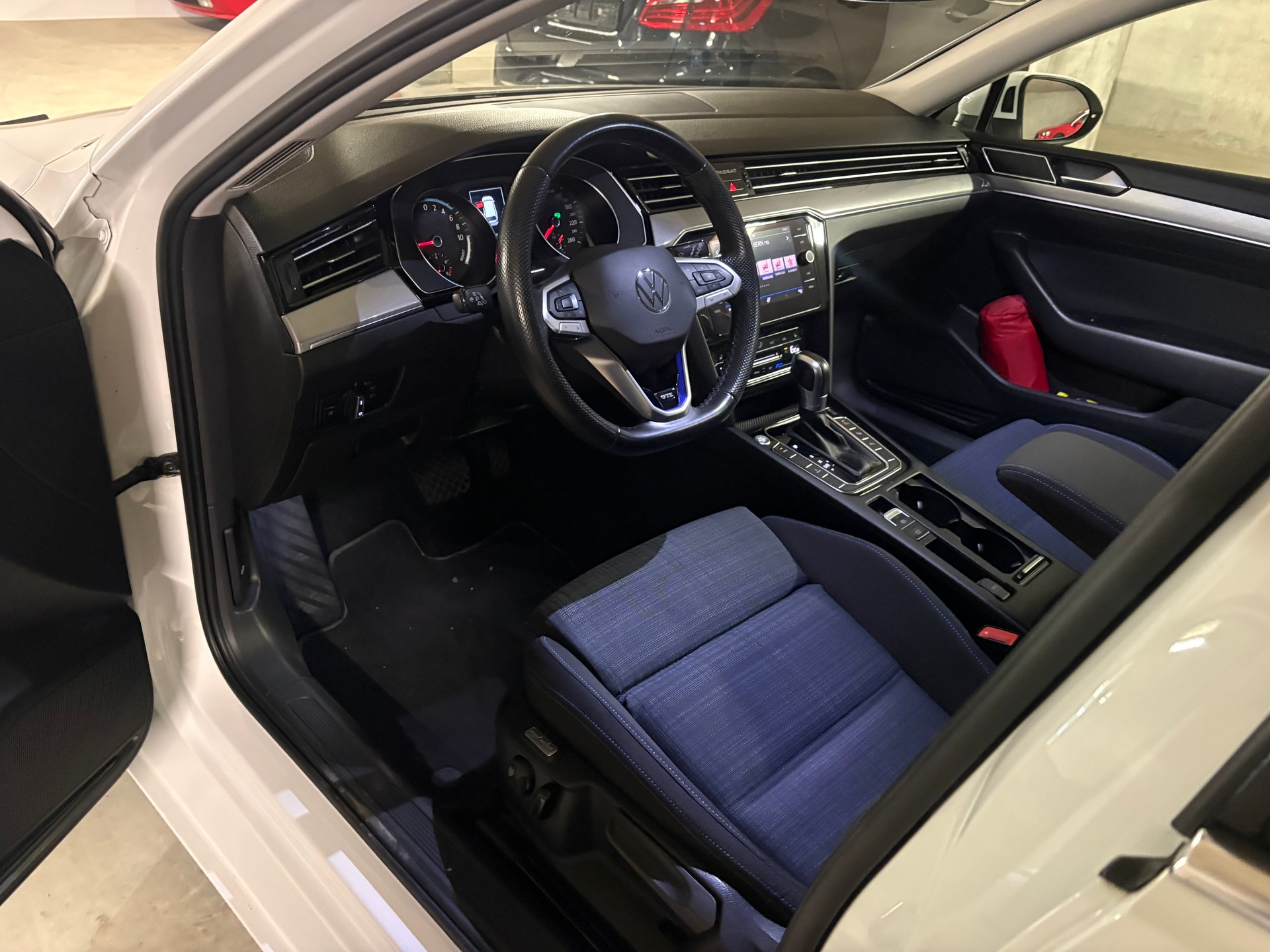 VW Passat Variant 1.4 TSI GTE Hybrid DSG-image-7