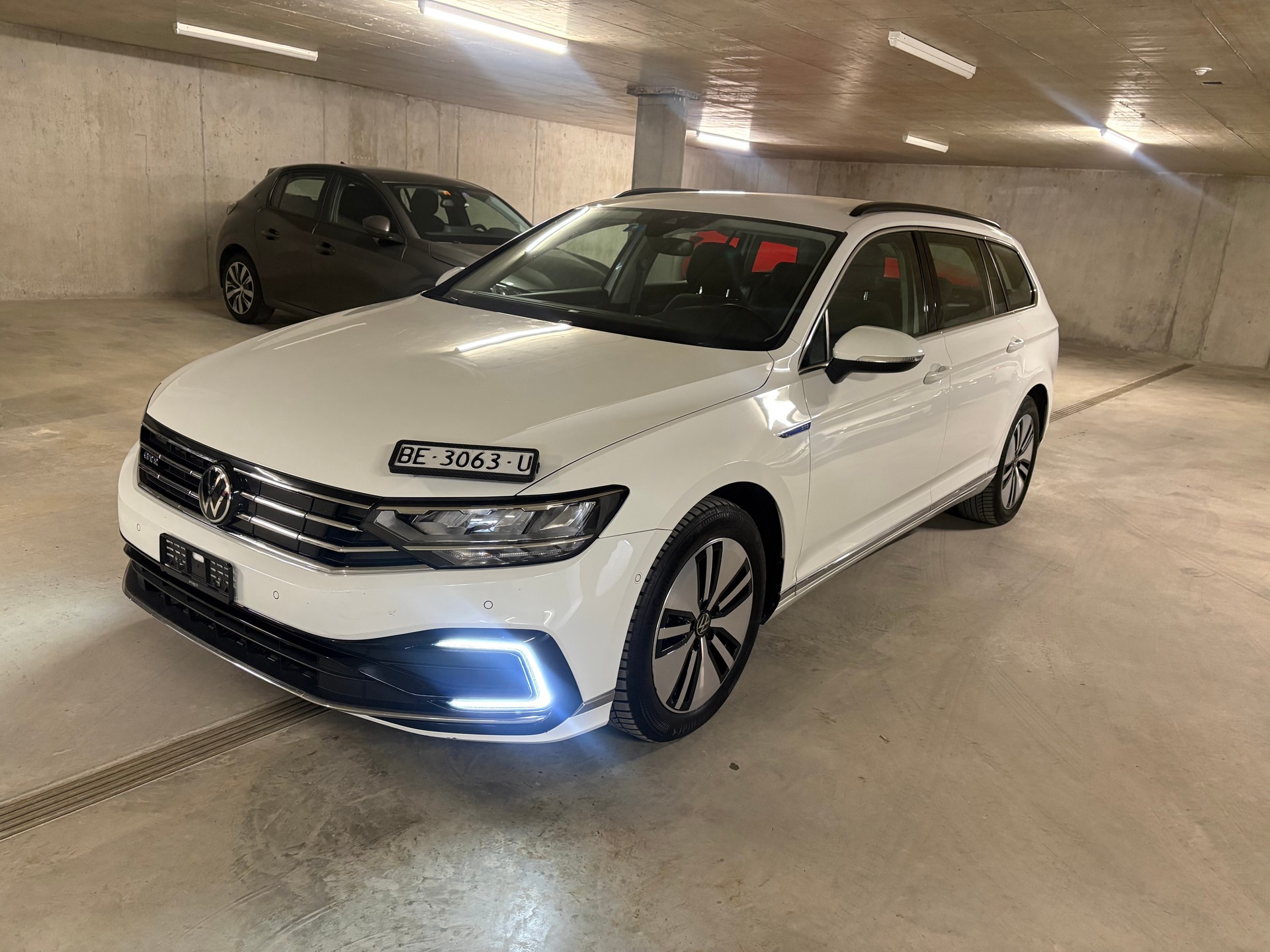 VW Passat Variant 1.4 TSI GTE Hybrid DSG-image-5