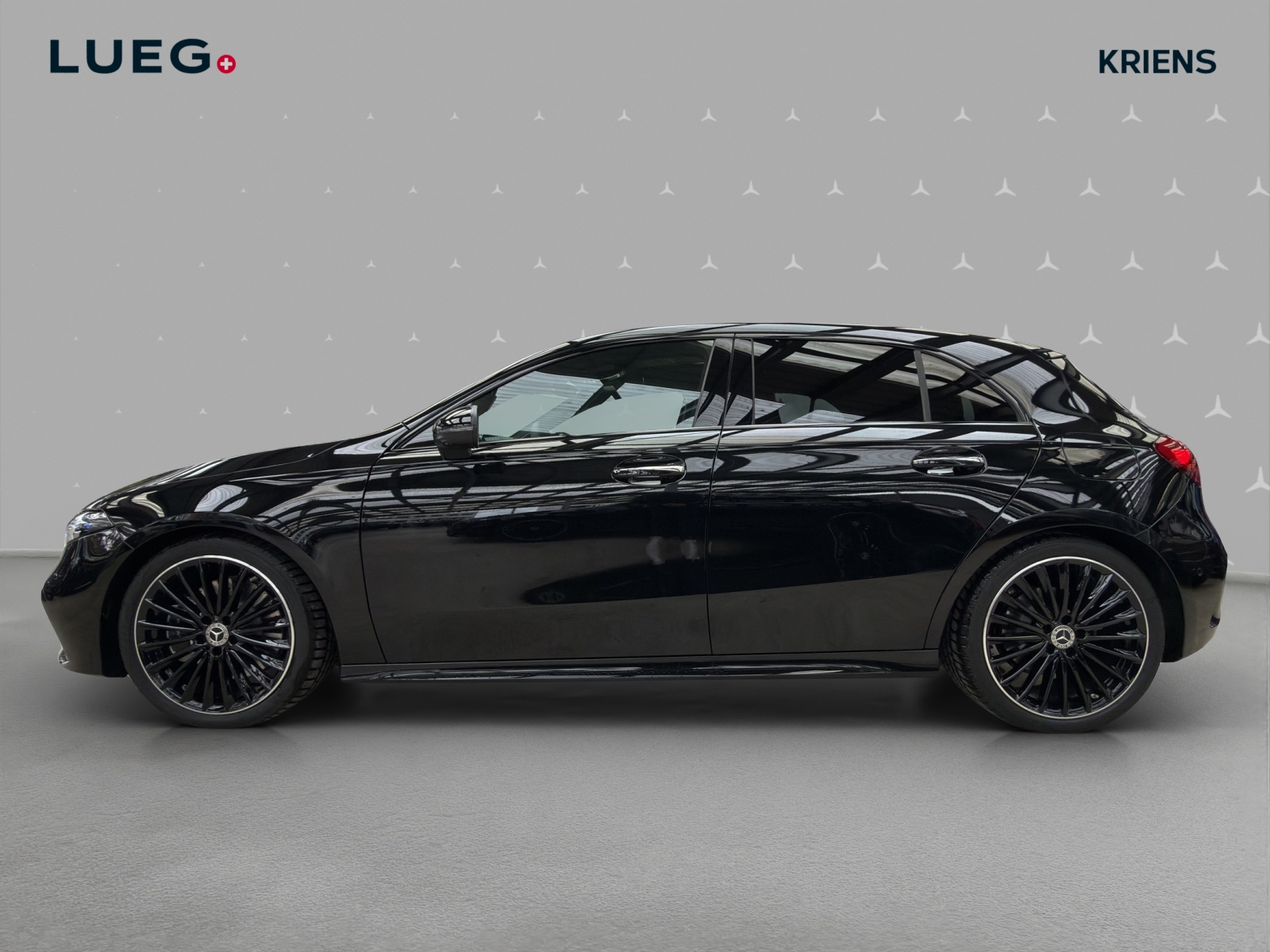 MERCEDES-BENZ A 250 4M - AMG / DISTRONIC / 360 Grad Kamera / Panorama-Dach-image-1