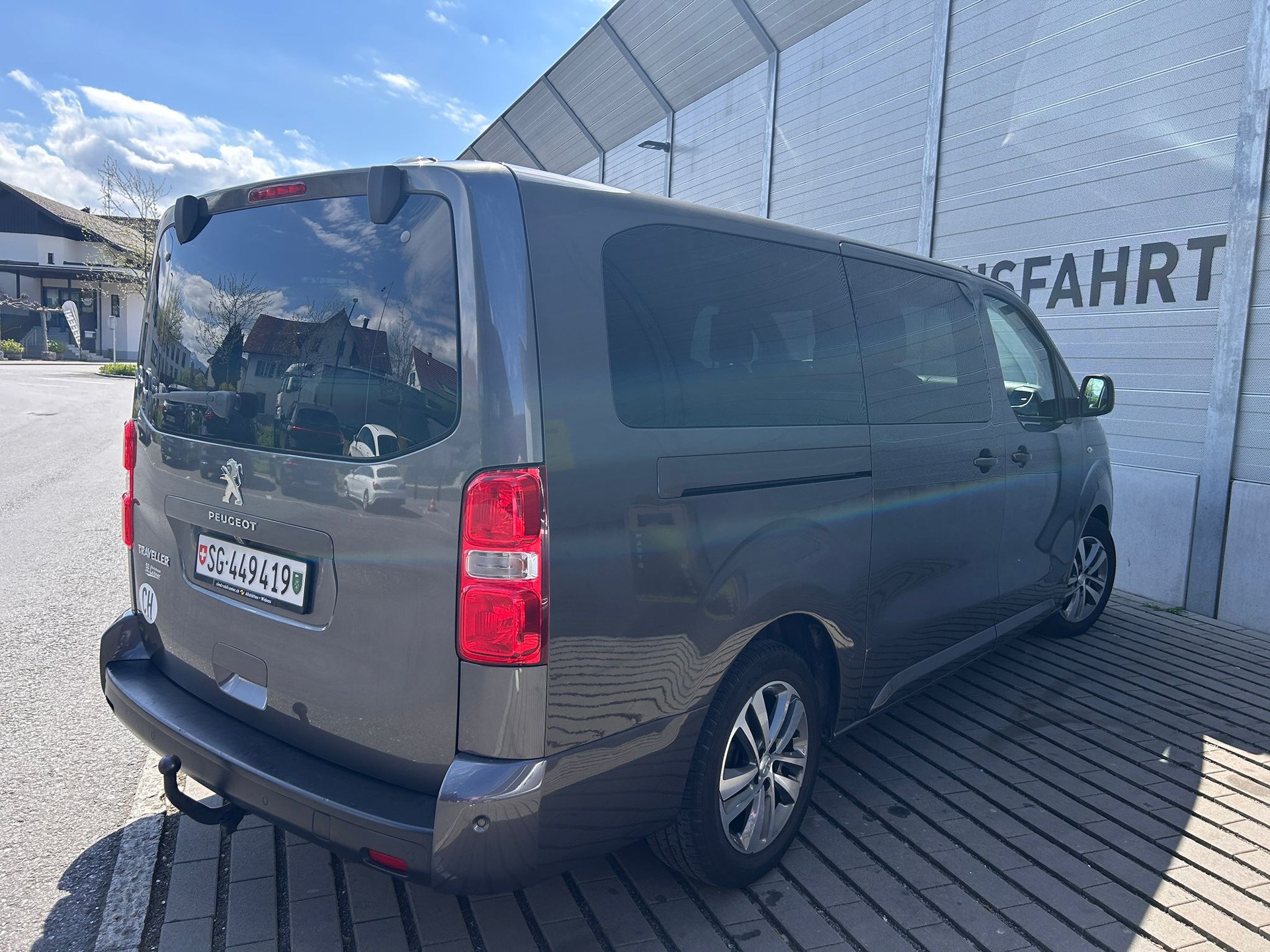 PEUGEOT Traveller 2.0 BlueHDi Active Long S/S-image-9