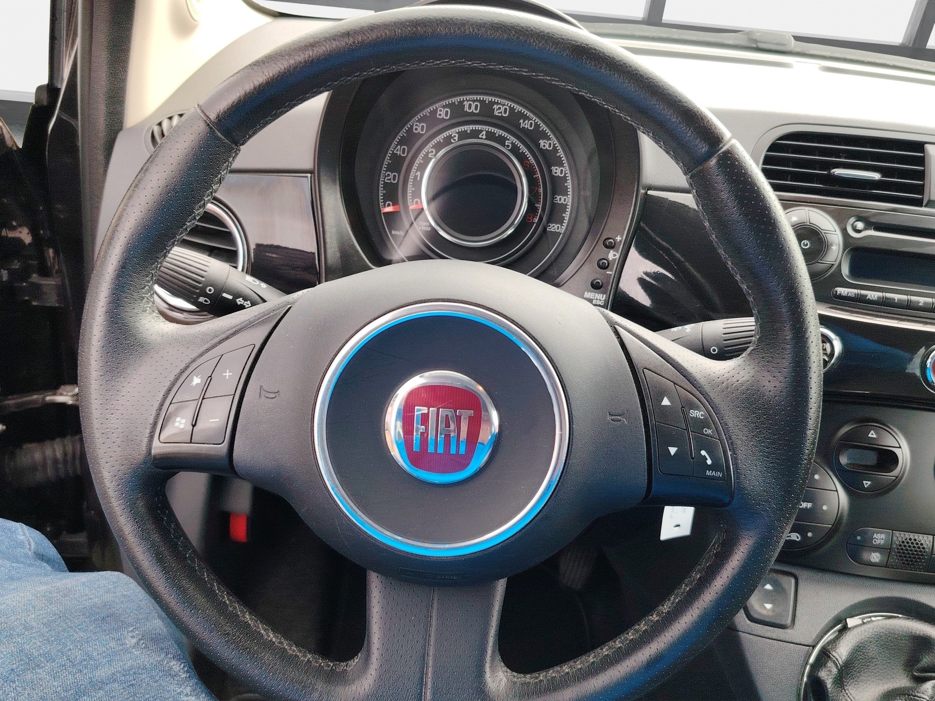 FIAT 500 1.4 16V Lounge-image-12