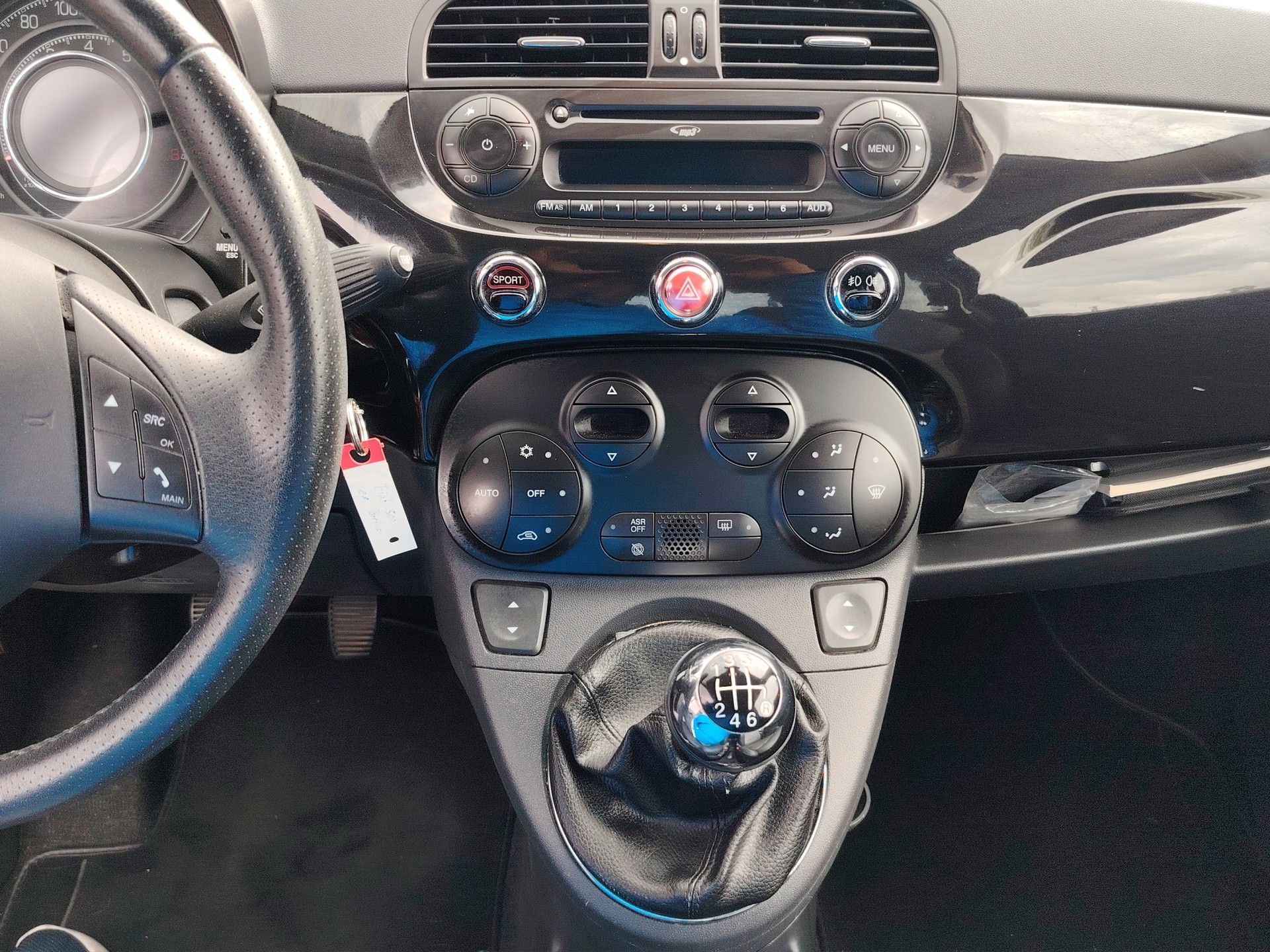 FIAT 500 1.4 16V Lounge-image-10
