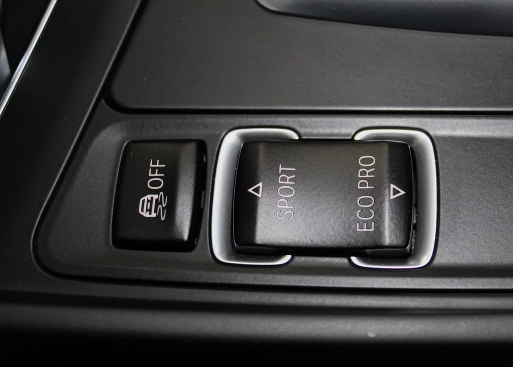 BMW M140i xDrive Steptronic / CH-Fahrzeug-image-16