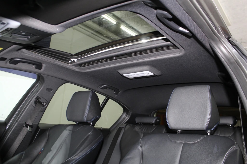 BMW M140i xDrive Steptronic / CH-Fahrzeug-image-8
