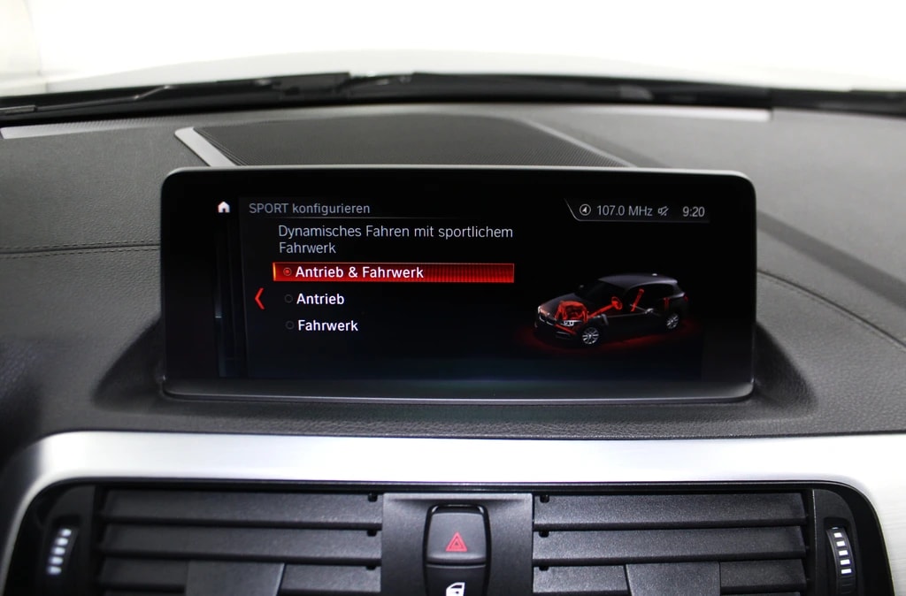 BMW M140i xDrive Steptronic / CH-Fahrzeug-image-22