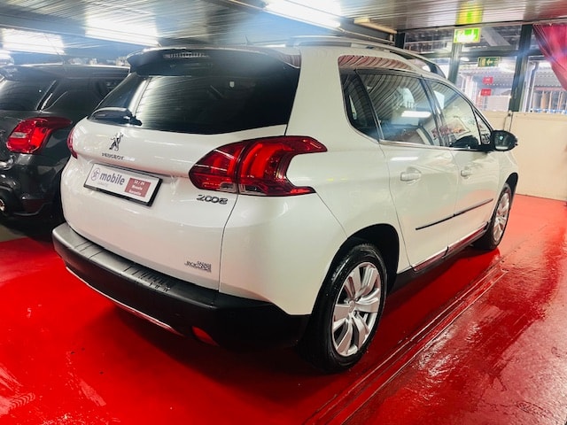 PEUGEOT 2008 1.6 VTI Allure-image-3