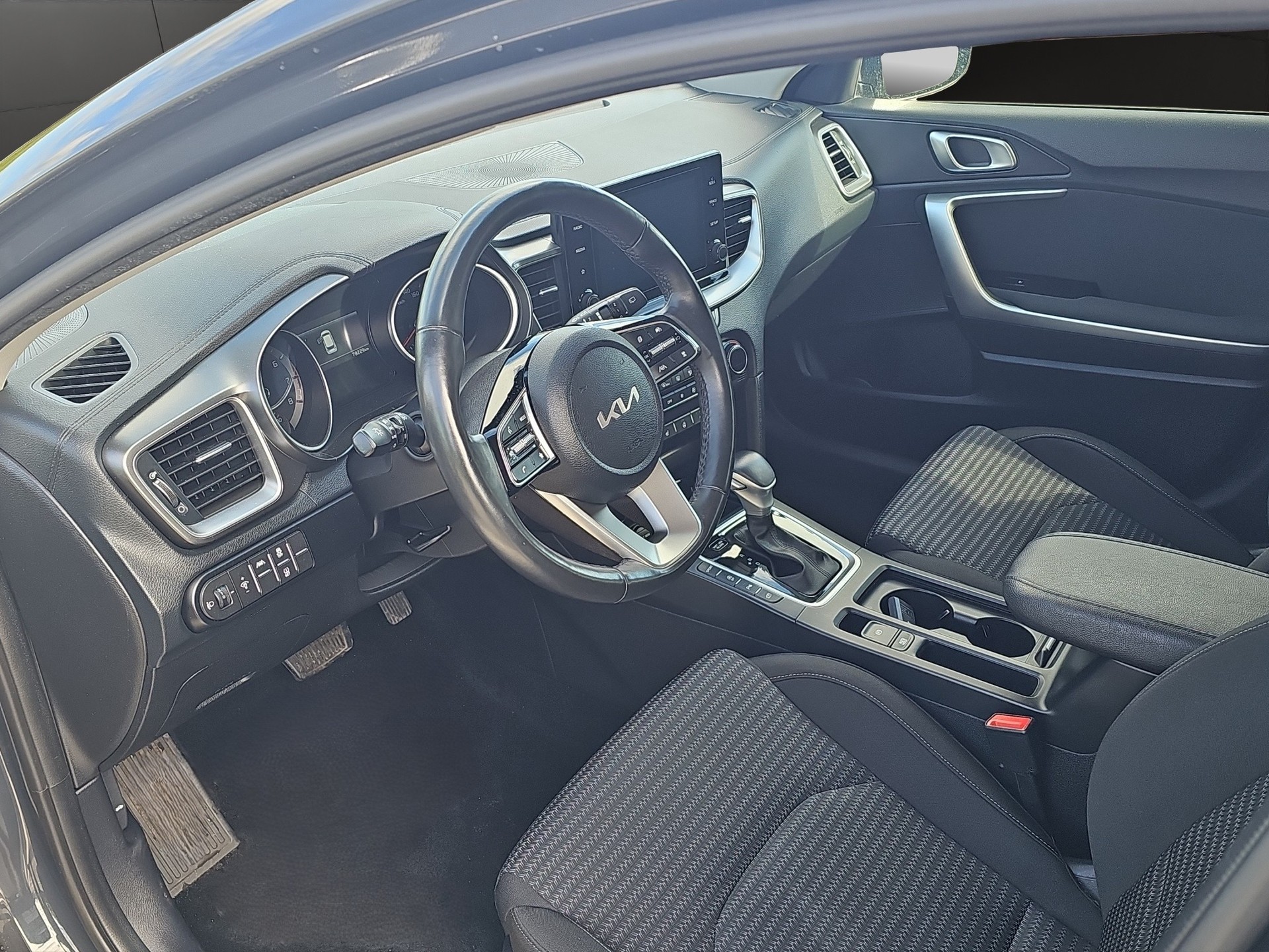 KIA Ceed Sportswagon 1.5 T-GDi Power DCT-image-8