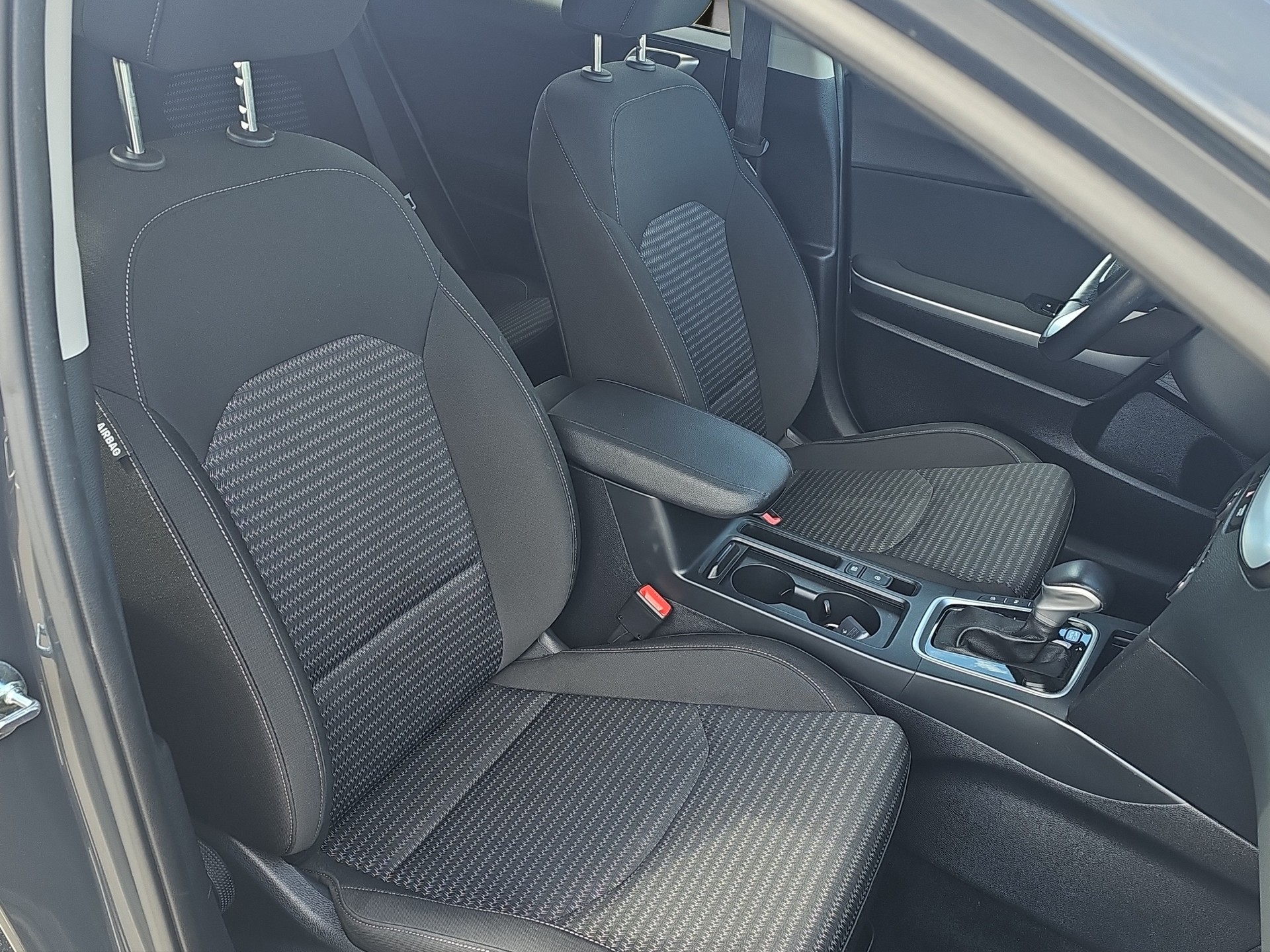 KIA Ceed Sportswagon 1.5 T-GDi Power DCT-image-11