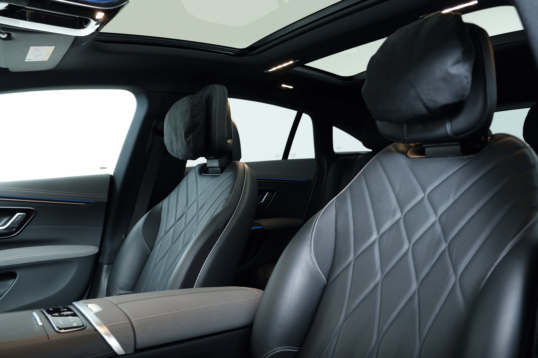 MERCEDES-BENZ EQS 580 4Matic Edition 1 Premium-Plus-Paket-image-9
