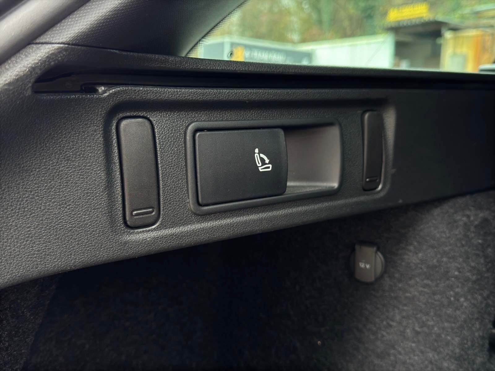 SKODA Octavia Combi 2.0 TSI RS DSG-image-19