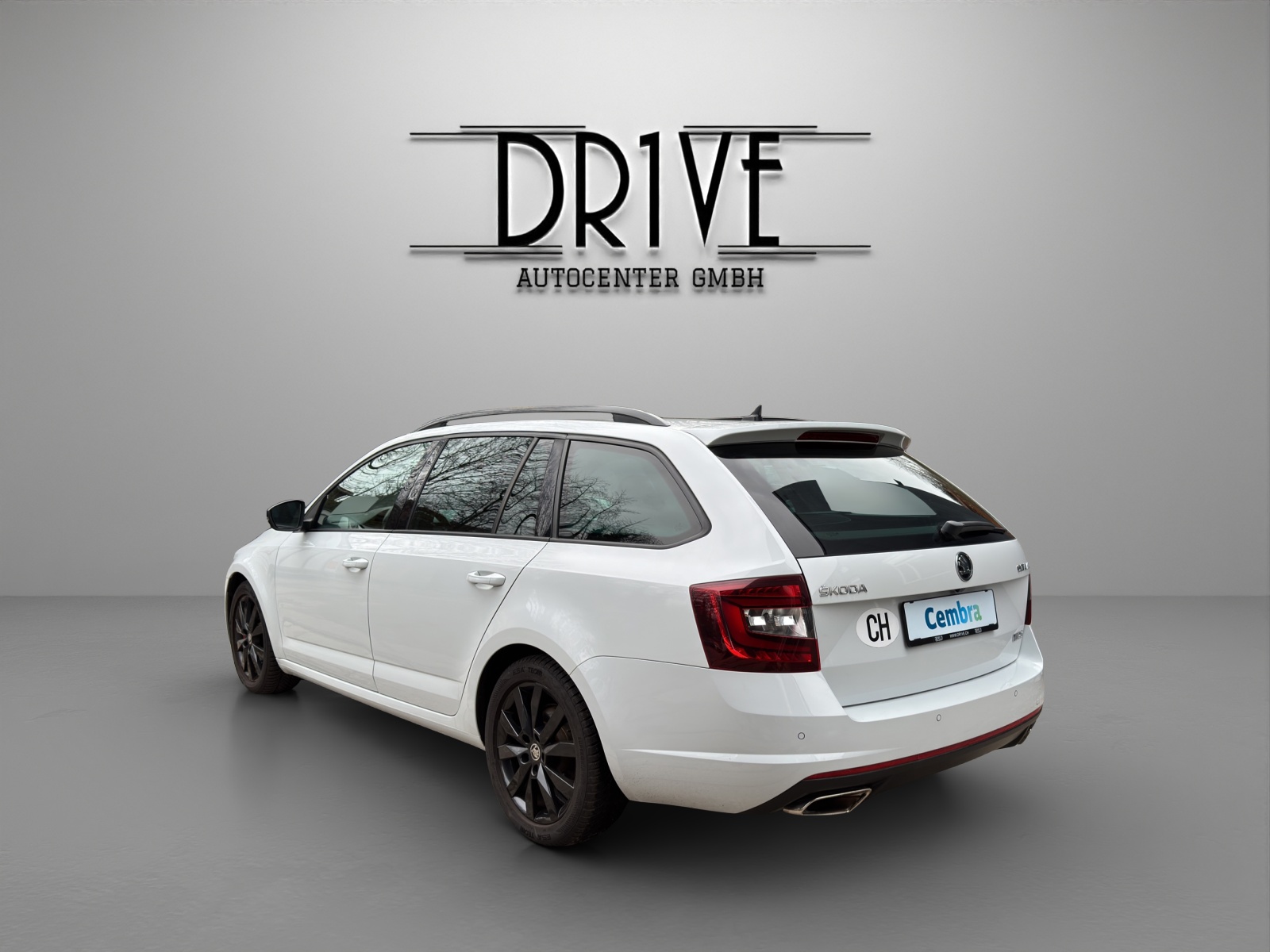 SKODA Octavia Combi 2.0 TSI RS DSG-image-6
