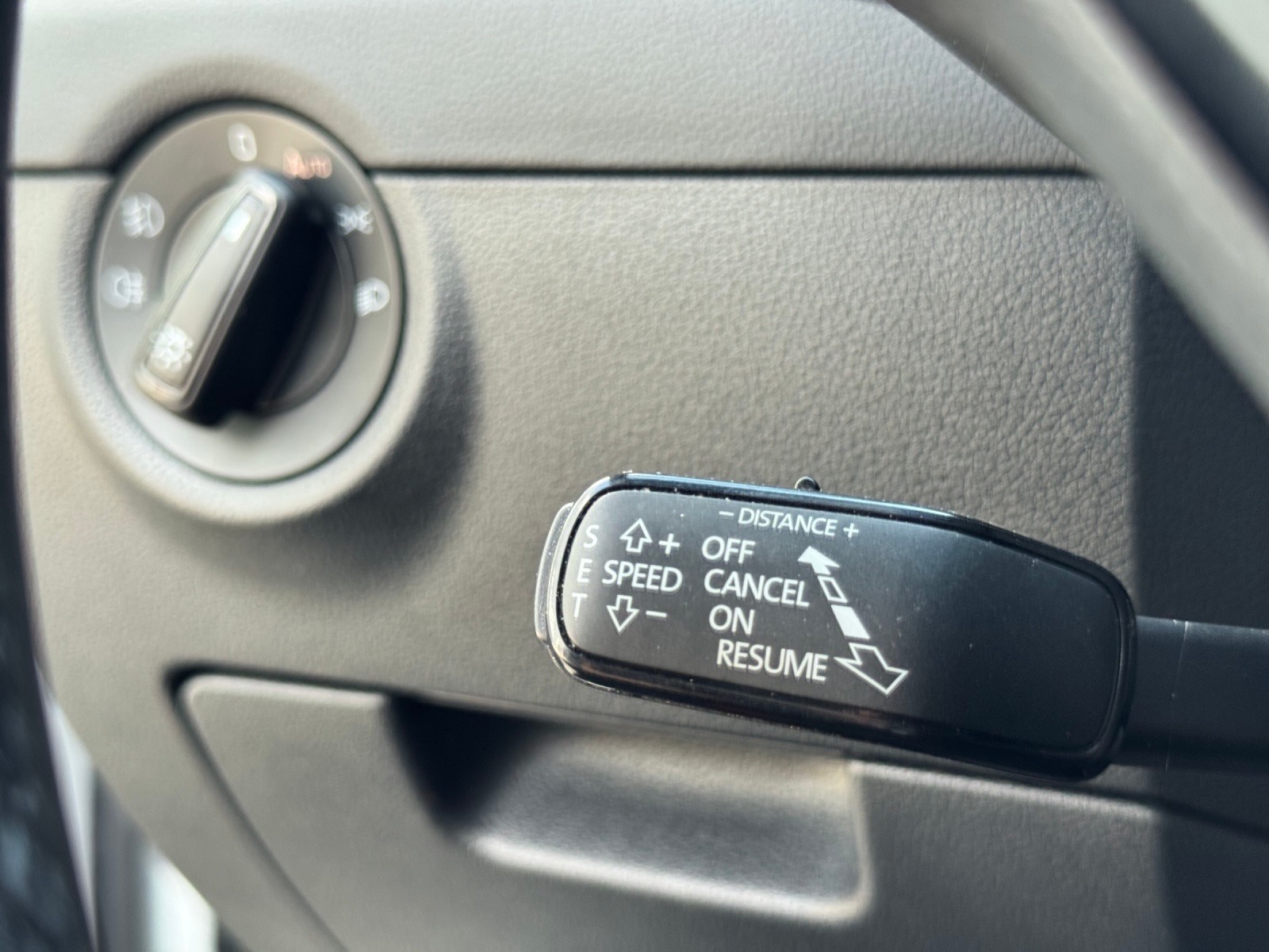 SKODA Octavia Combi 2.0 TSI RS DSG-image-16