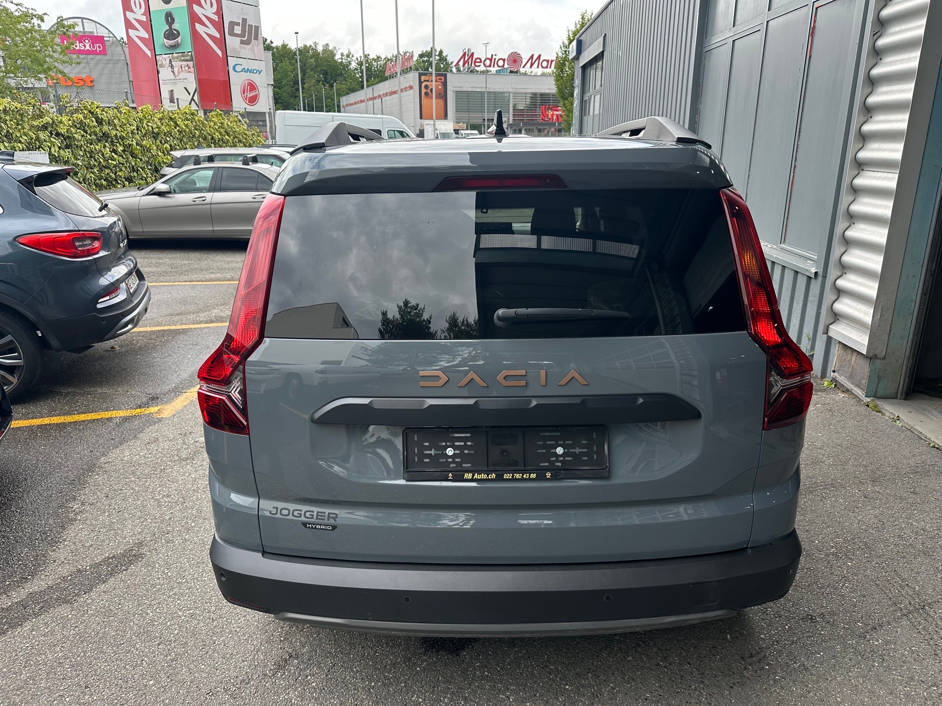 DACIA Jogger HEV 140 Extreme-image-3