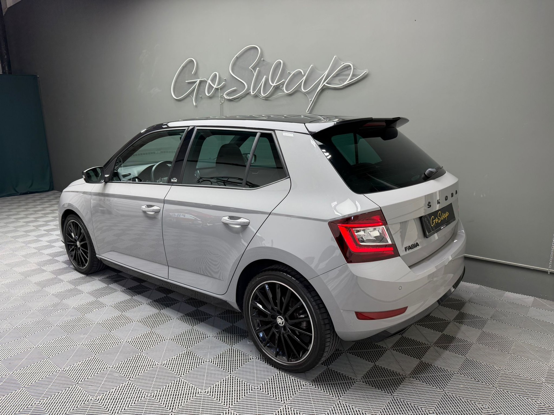 SKODA Fabia 1.0 TSI Monte Carlo DSG-image-7