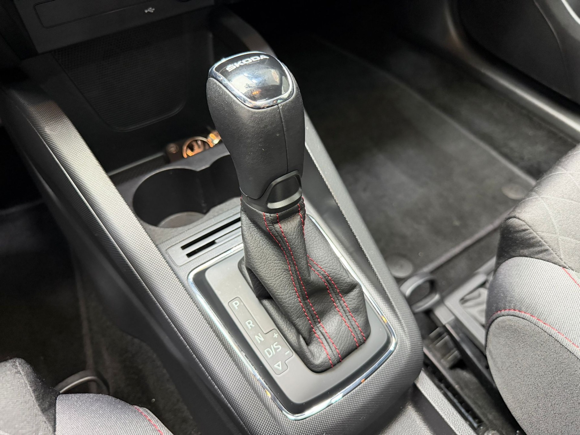 SKODA Fabia 1.0 TSI Monte Carlo DSG-image-26