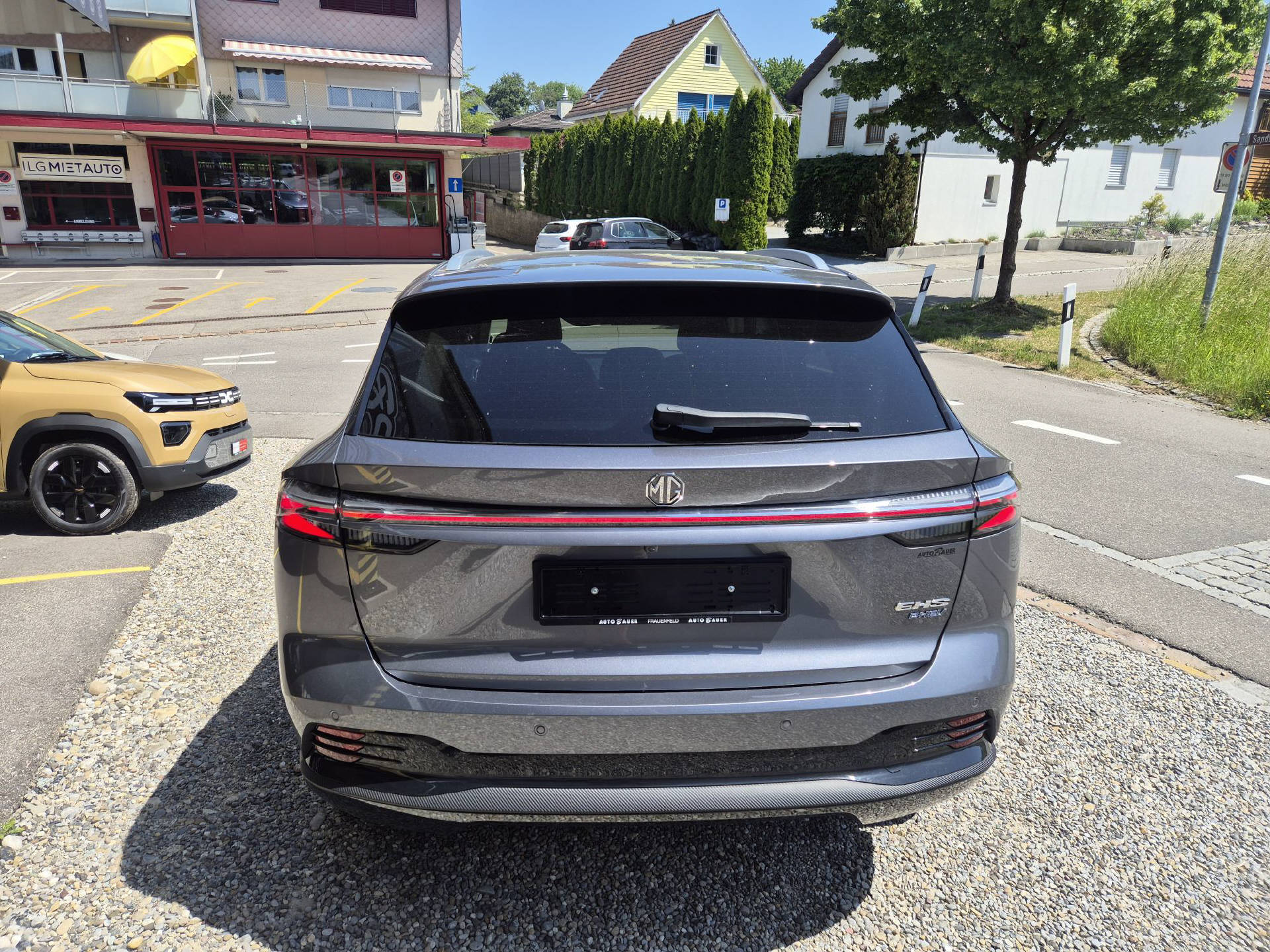 MG HS PHEV Luxury-image-6