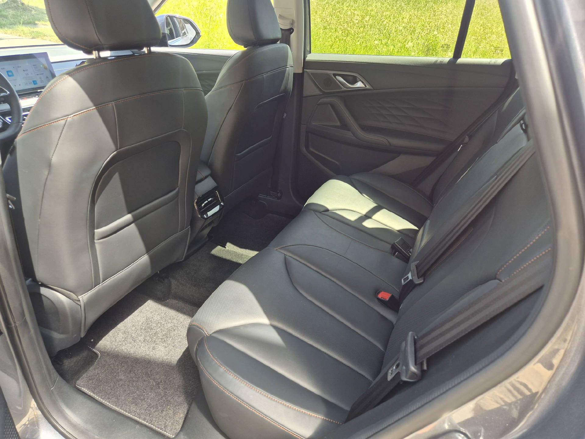 MG HS PHEV Luxury-image-10