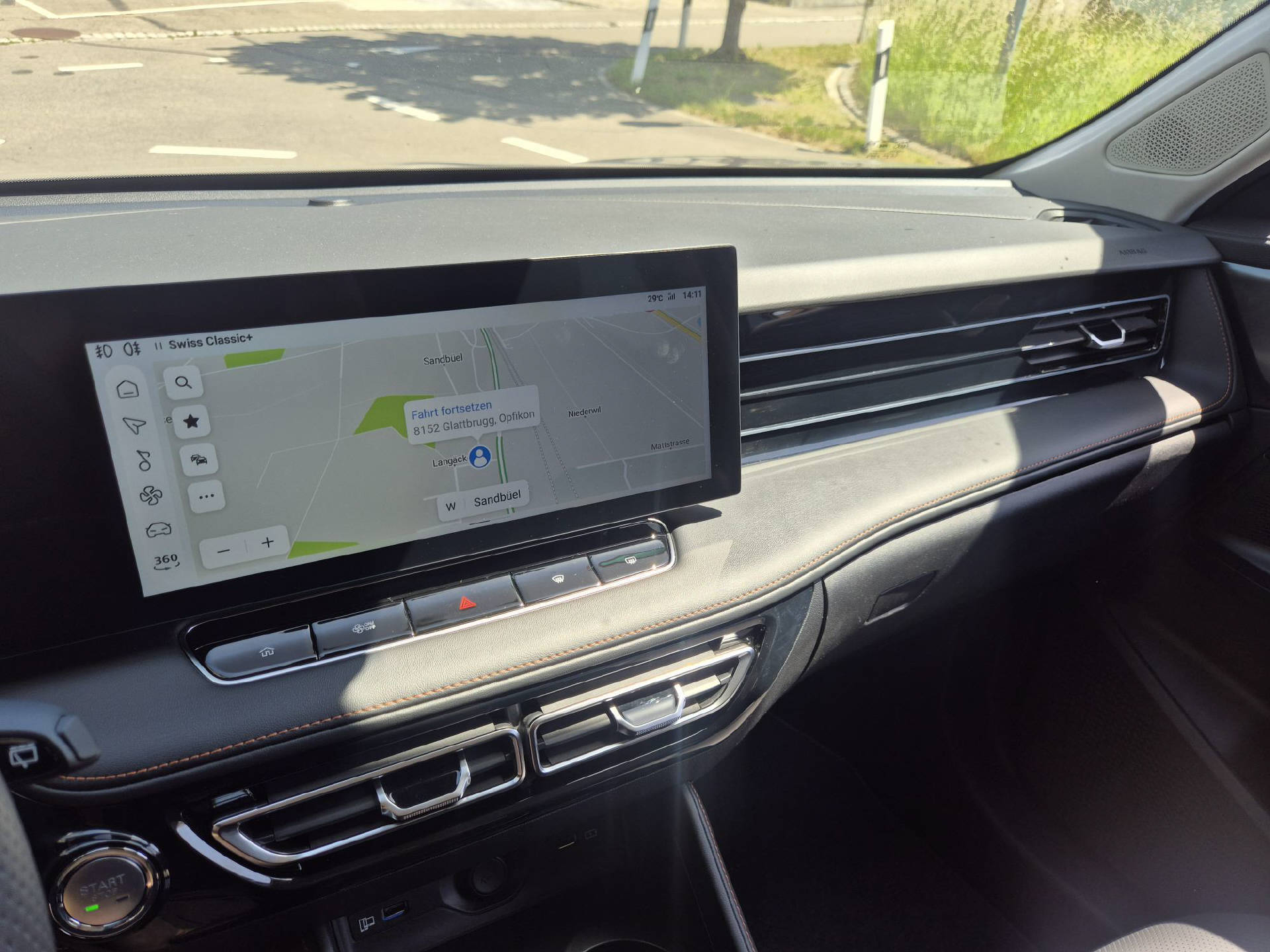 MG HS PHEV Luxury-image-11