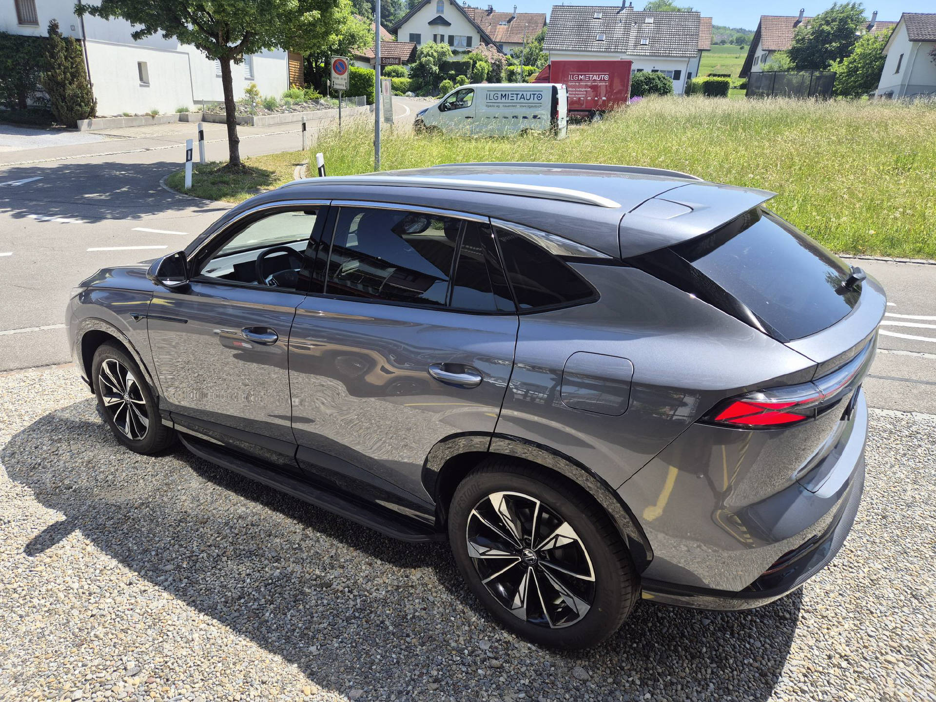 MG HS PHEV Luxury-image-4