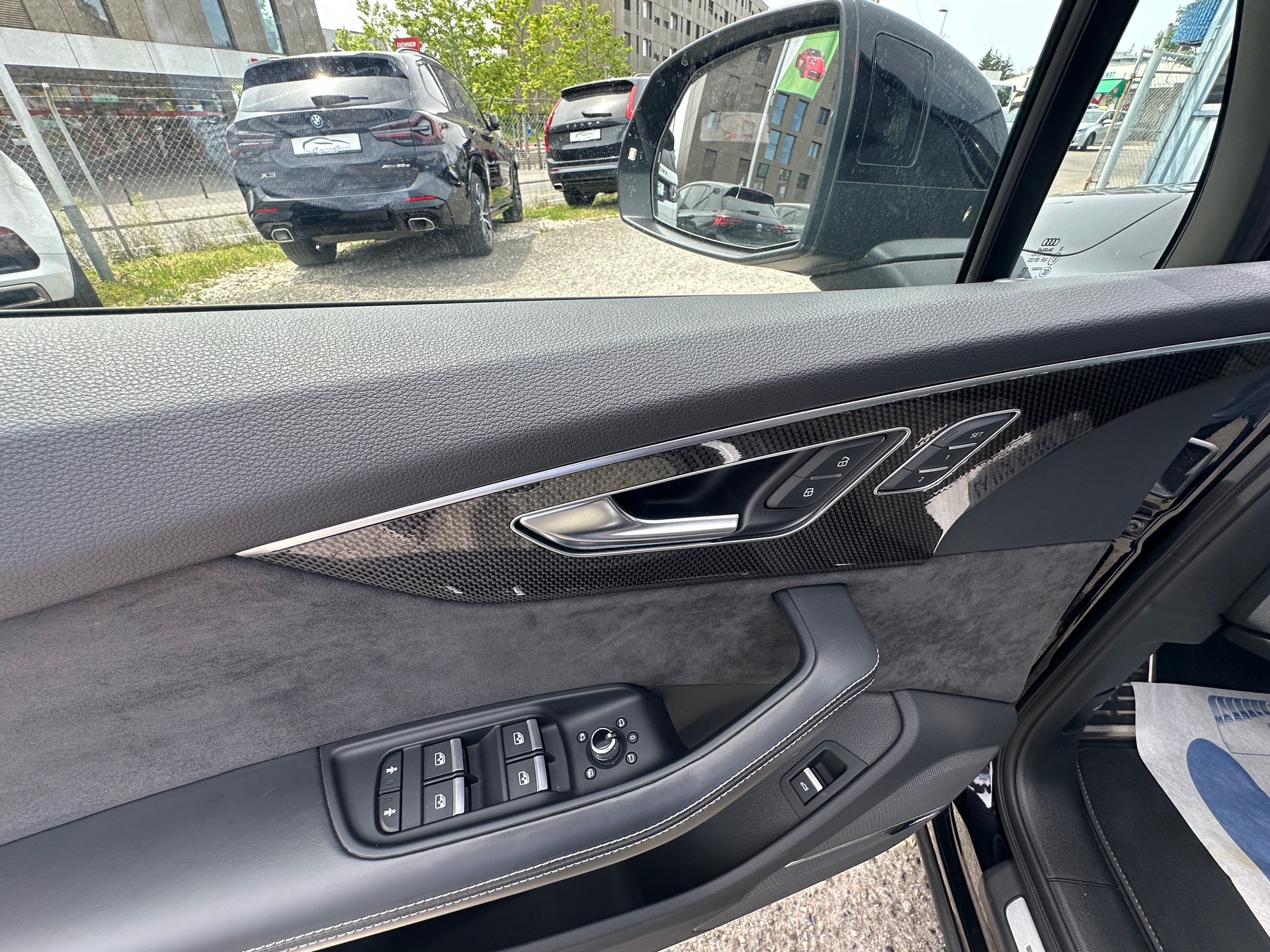 AUDI SQ7 4.0 TDI quattro tiptronic-image-19