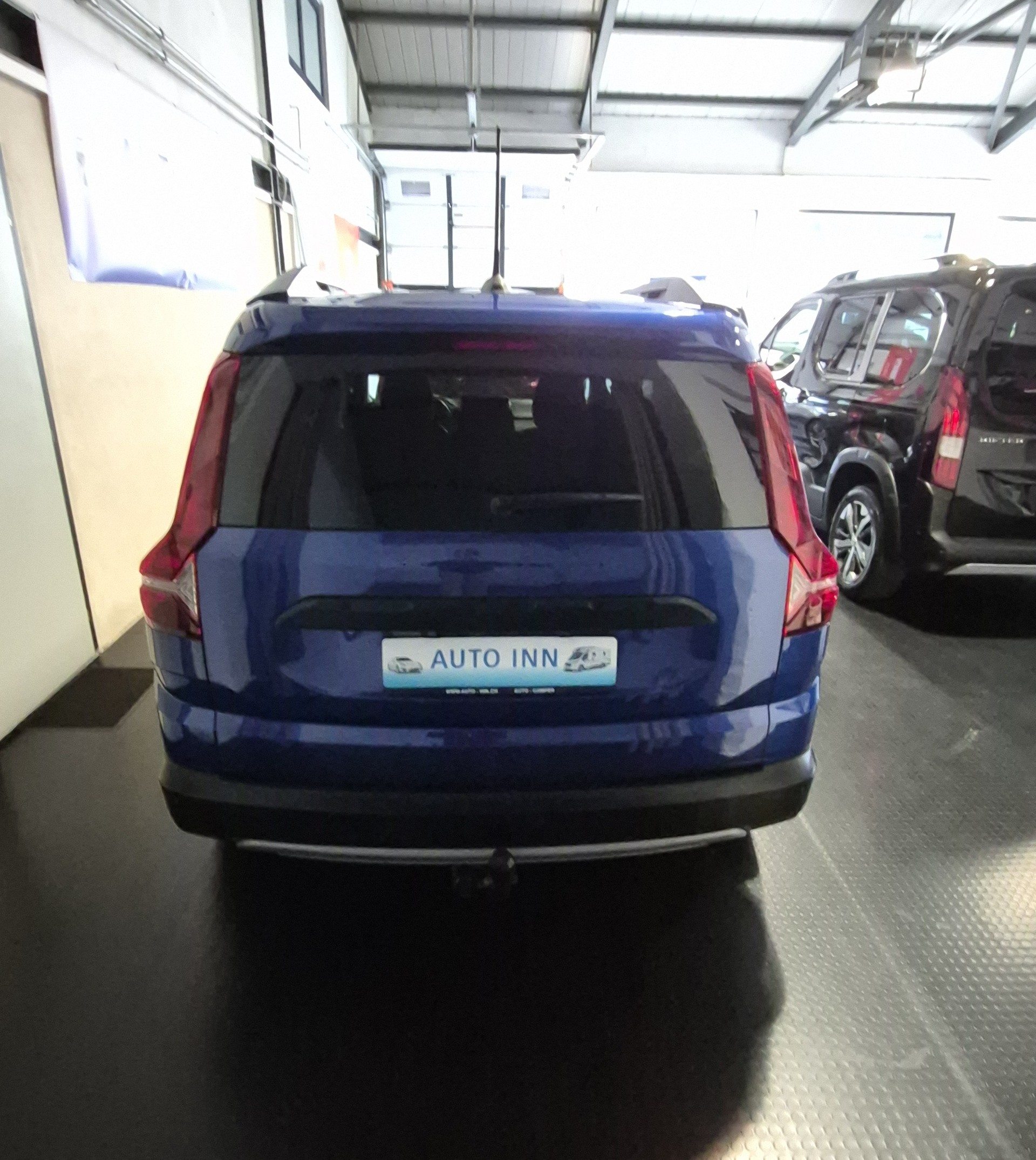 DACIA Jogger TCe 110 Extreme - 7 POSTI-image-3