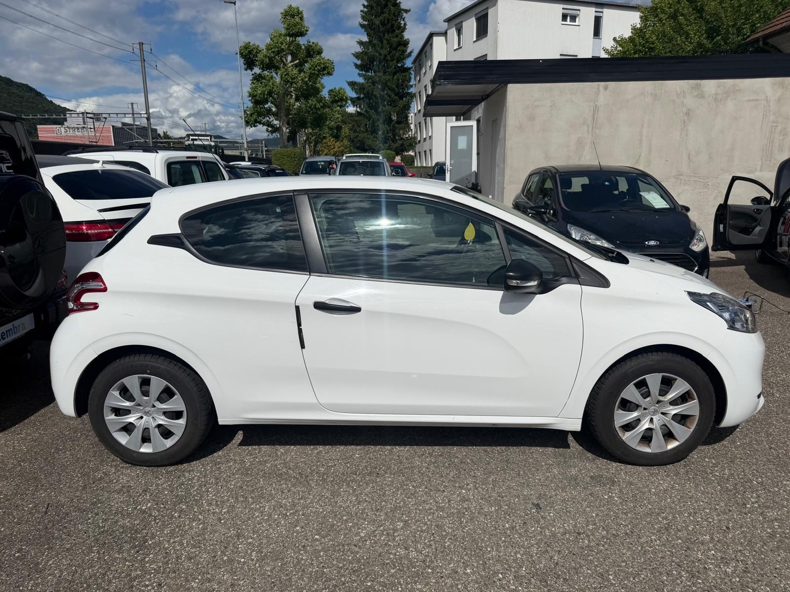 PEUGEOT 208 1.0 VTi Access-image-4