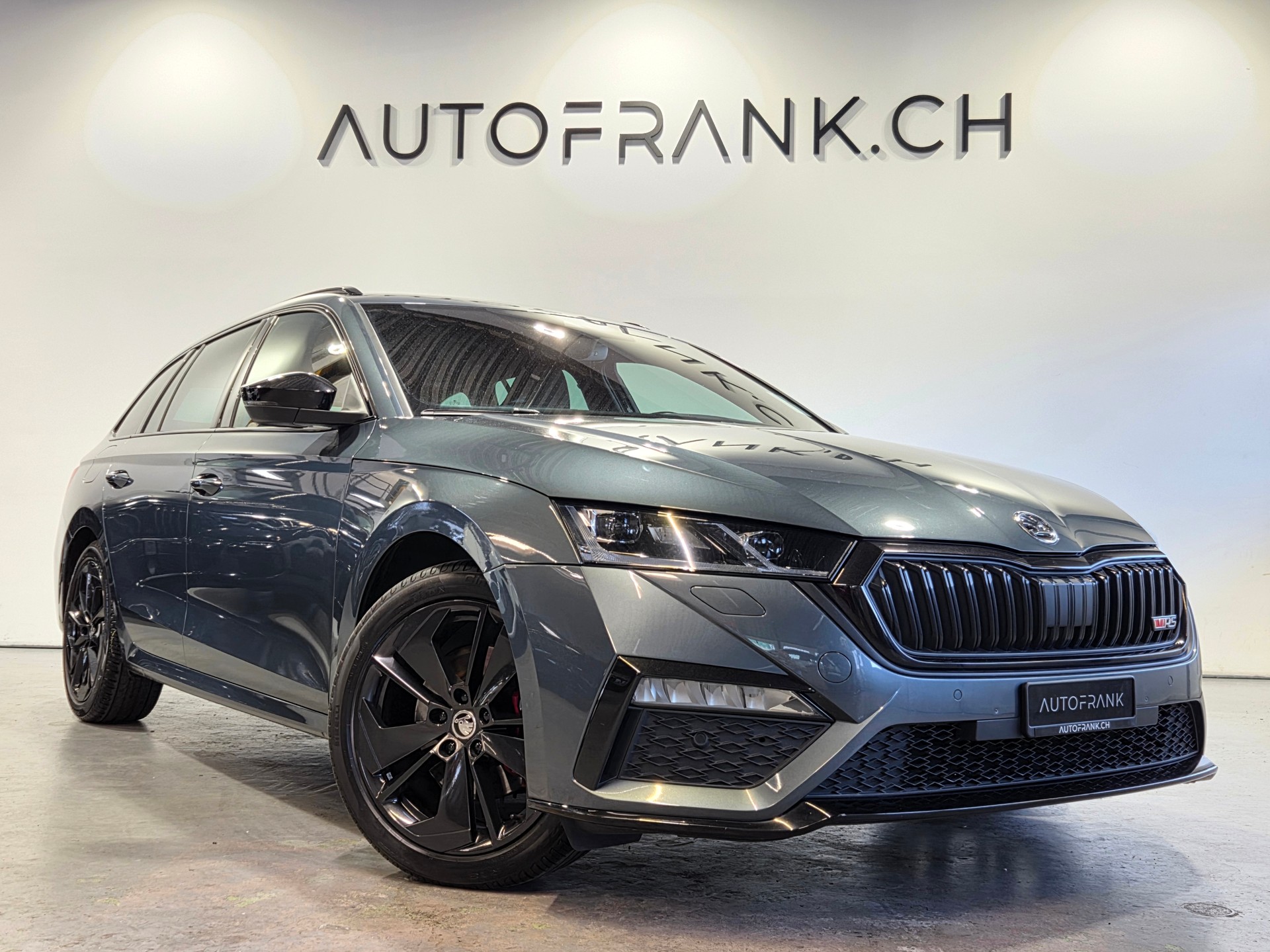 SKODA Octavia Combi 2.0 TDI RS 4x4 DSG-image-20
