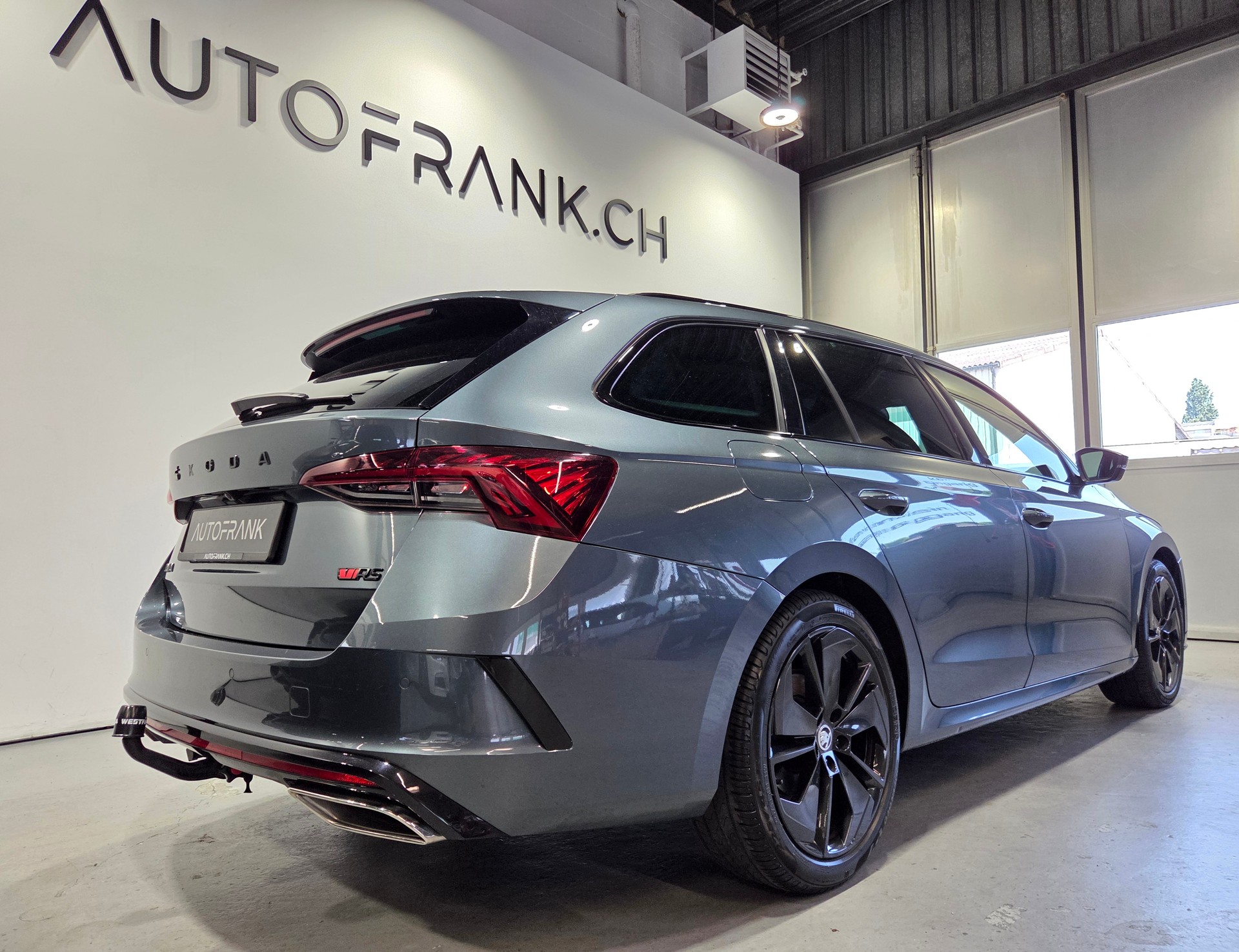 SKODA Octavia Combi 2.0 TDI RS 4x4 DSG-showroom-element-2