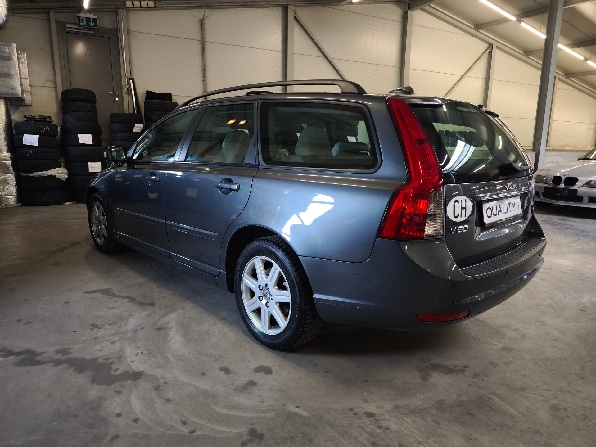VOLVO V50 2.4 Stockholm-image-4