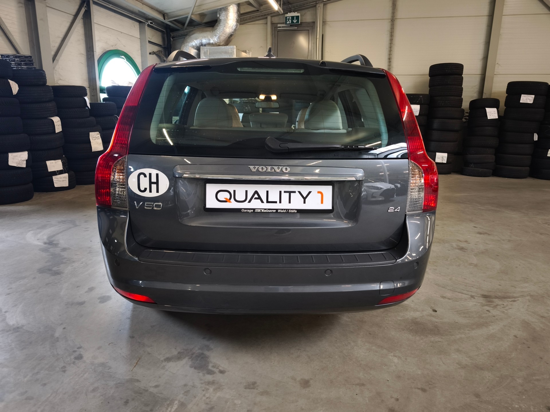 VOLVO V50 2.4 Stockholm-image-3