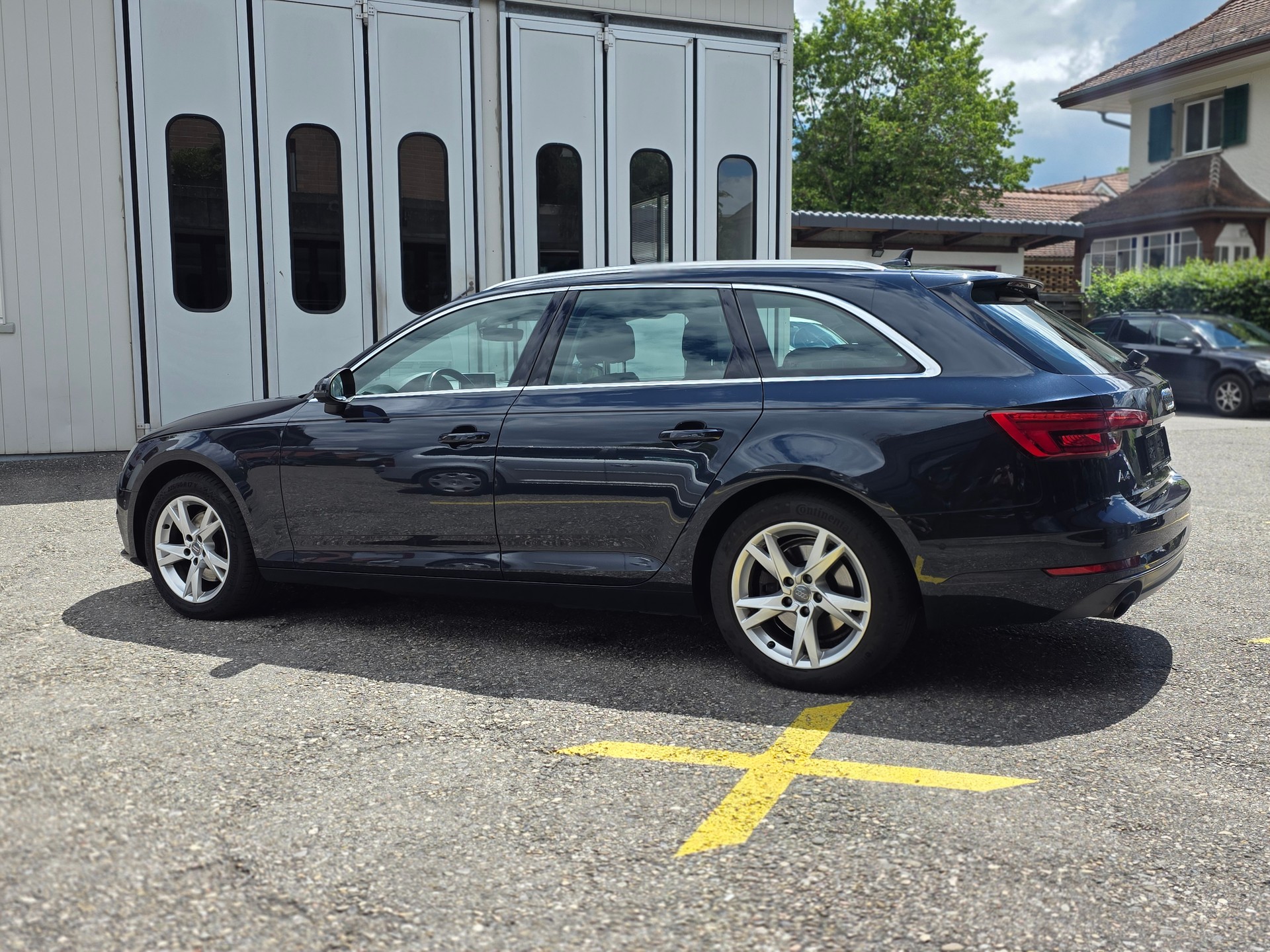AUDI 2.0 TFSI 190 ultra S-Tronic-image-4