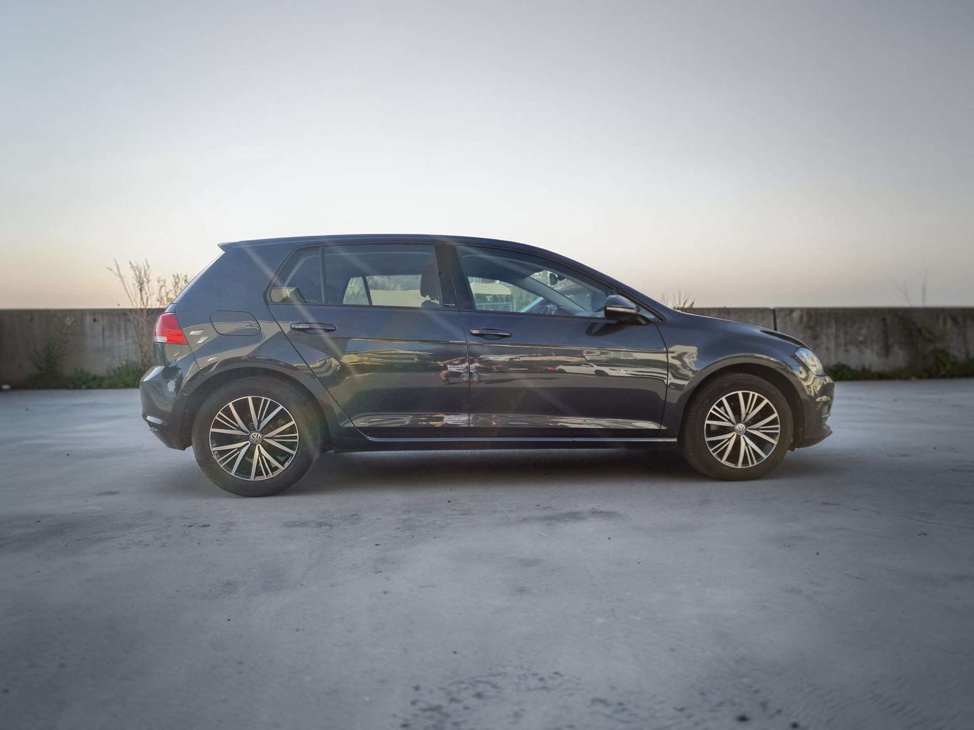 VW Golf 1.4 TSI Allstar DSG MFK NEU 12Mt Gara-image-4