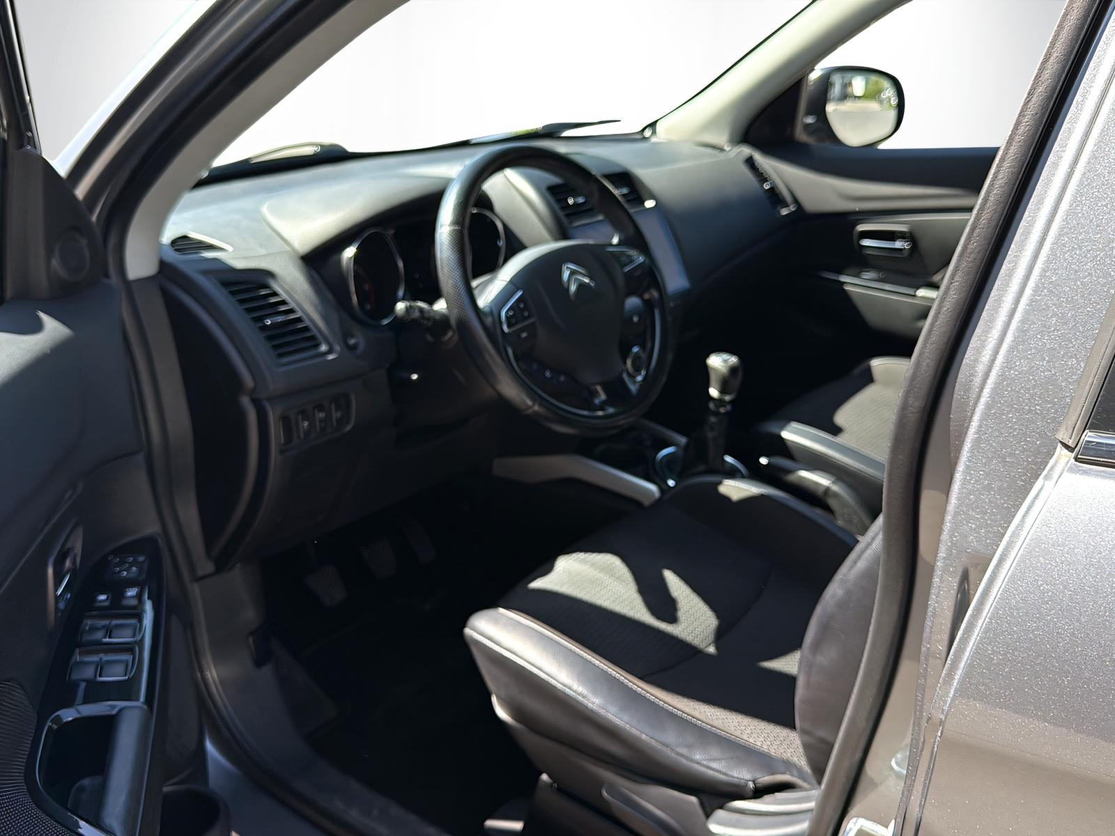 CITROEN C4 Aircross 1.6 HDi 115 Attraction 4WD S/S-image-8