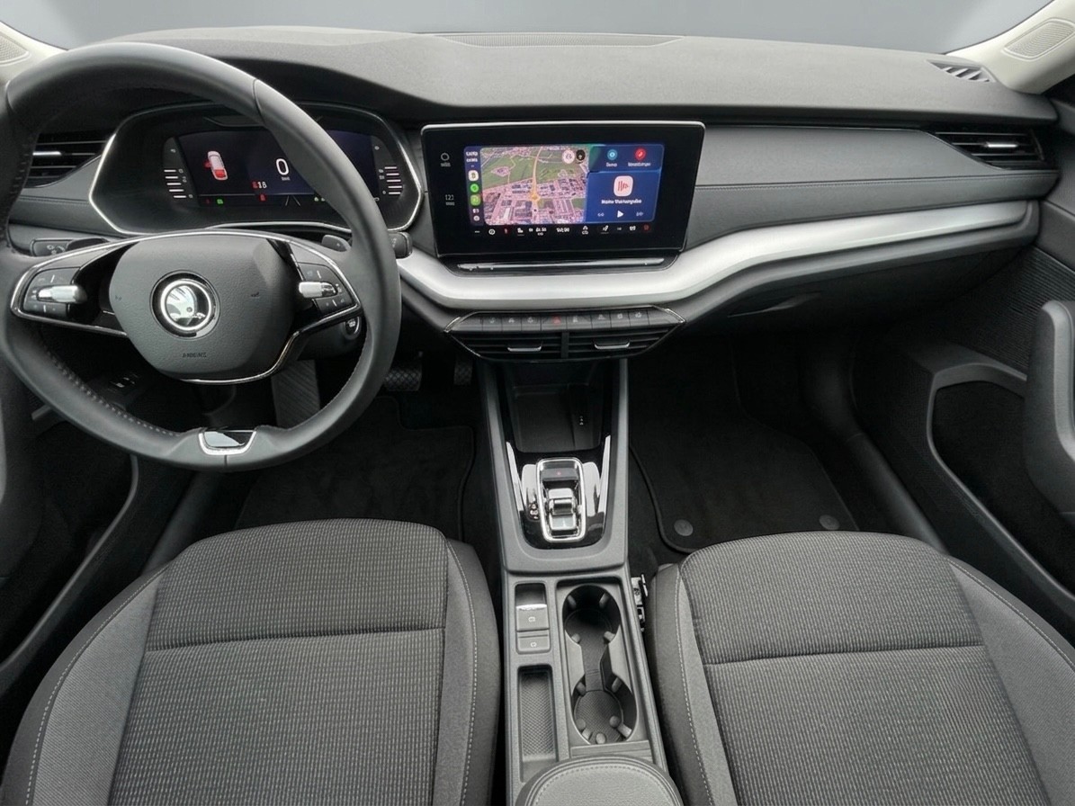 SKODA Octavia Combi 2.0 TDI DSG Style-image-22