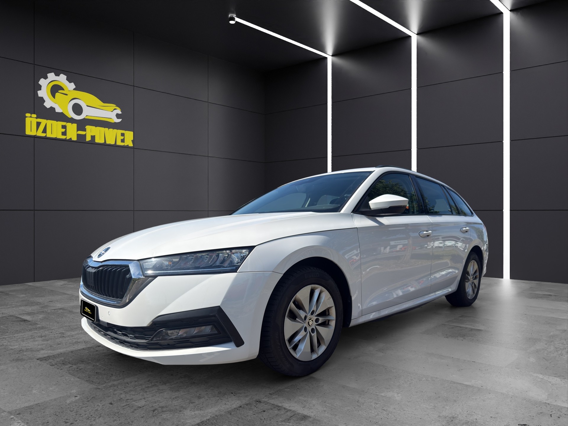 SKODA Octavia Combi 2.0 TDI DSG Style
