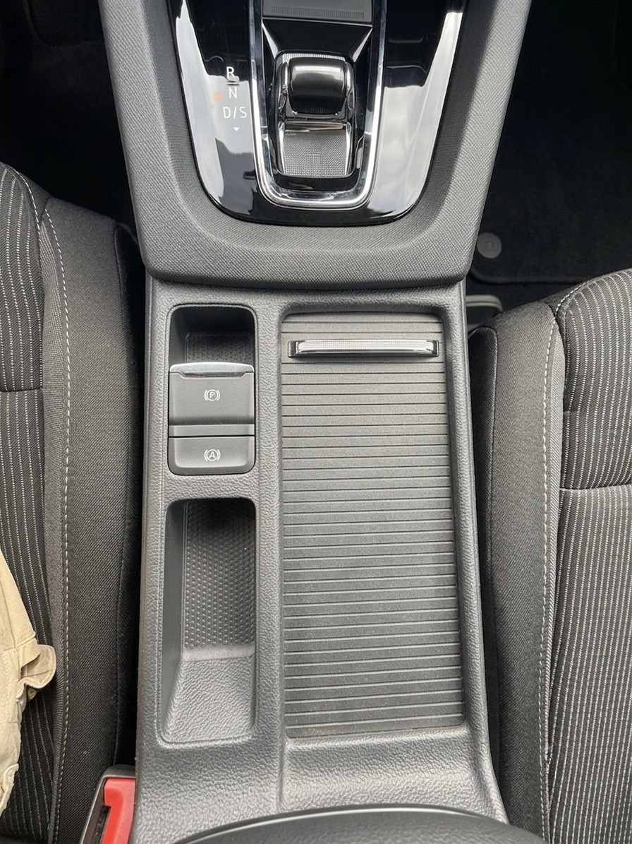 SKODA Octavia Combi 2.0 TDI DSG Style-image-26