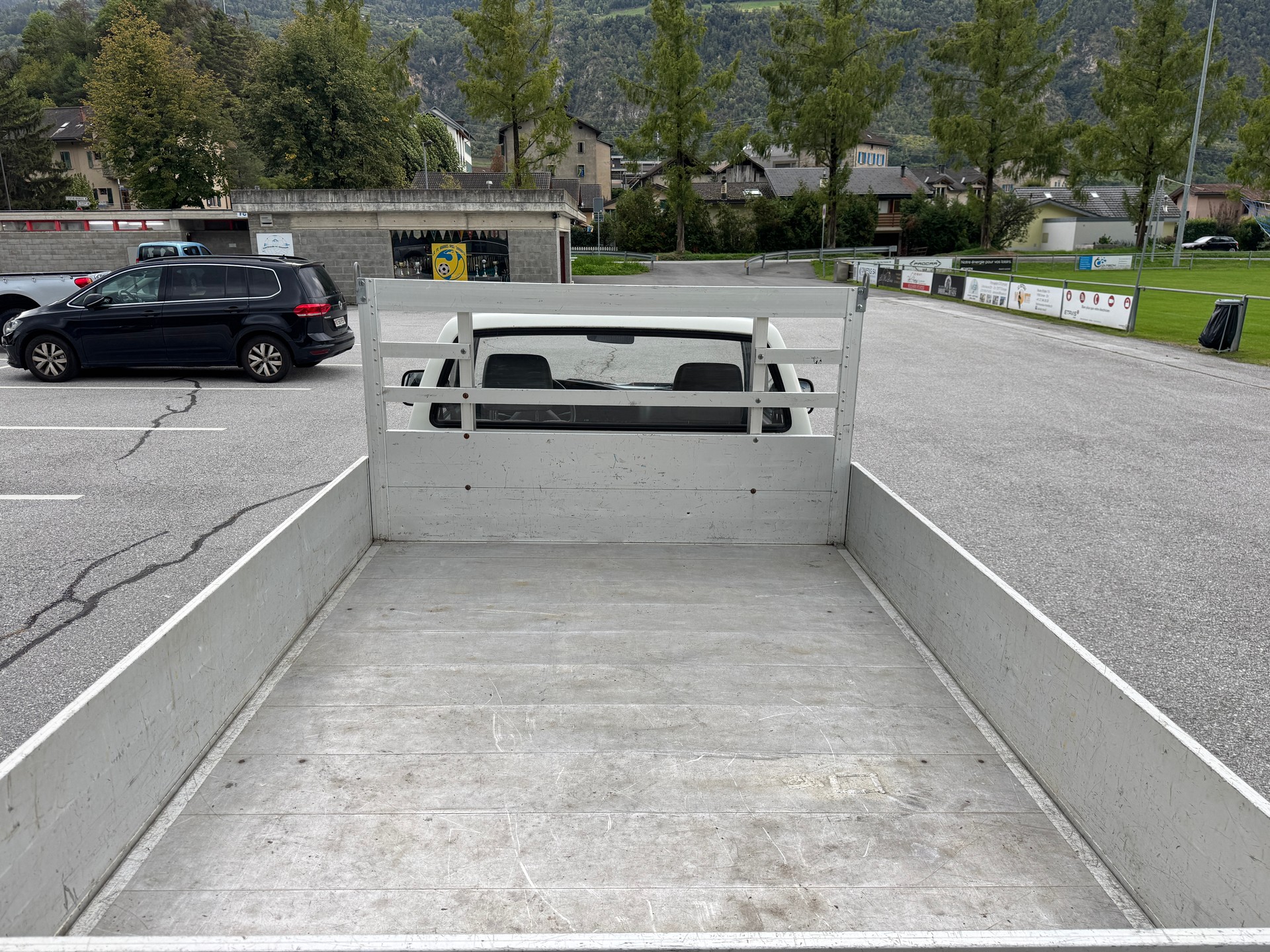 VW Taro 4x4 Normal Cab (CL)-image-11