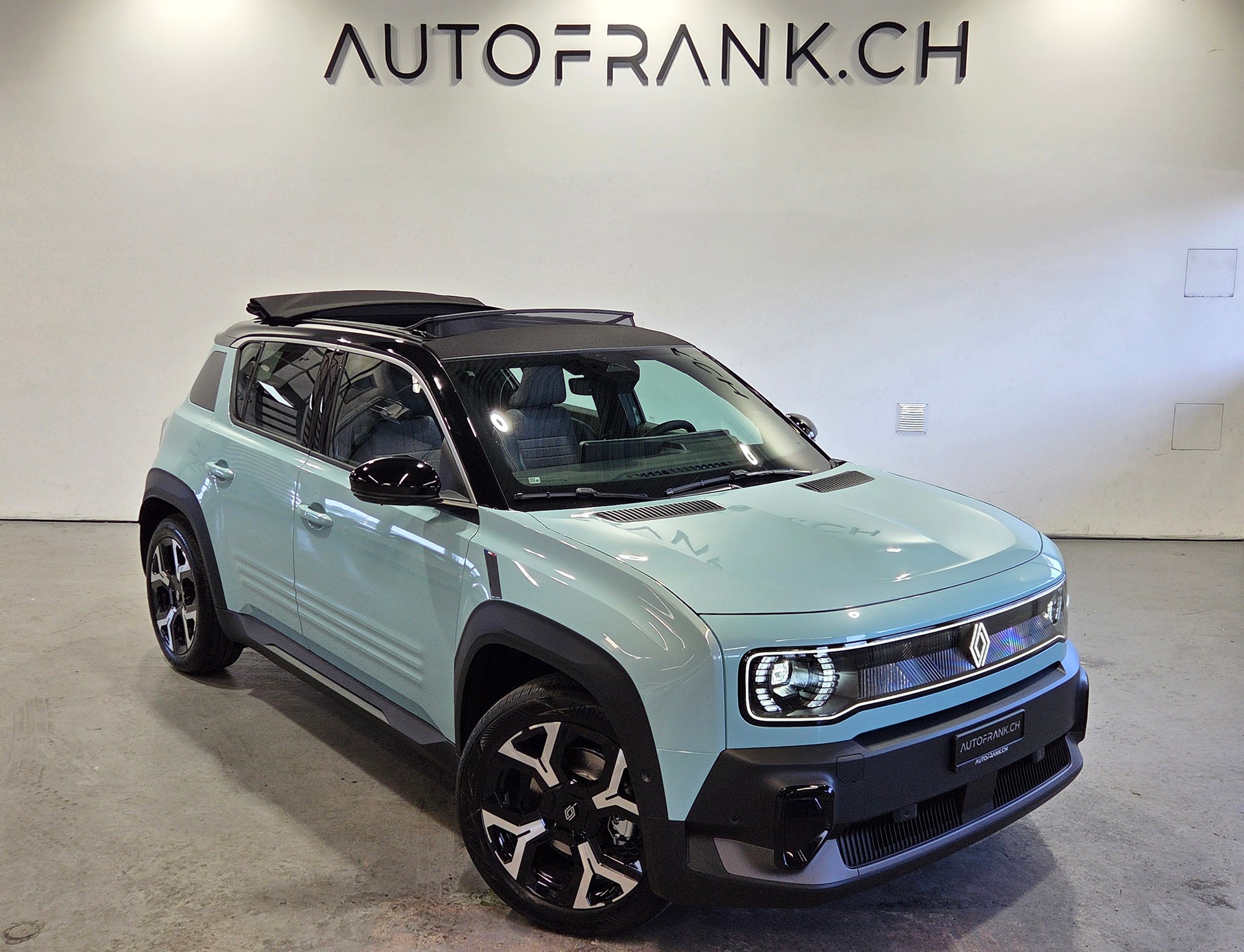 RENAULT R4 E-Tech plein sud Faltdach-image-15